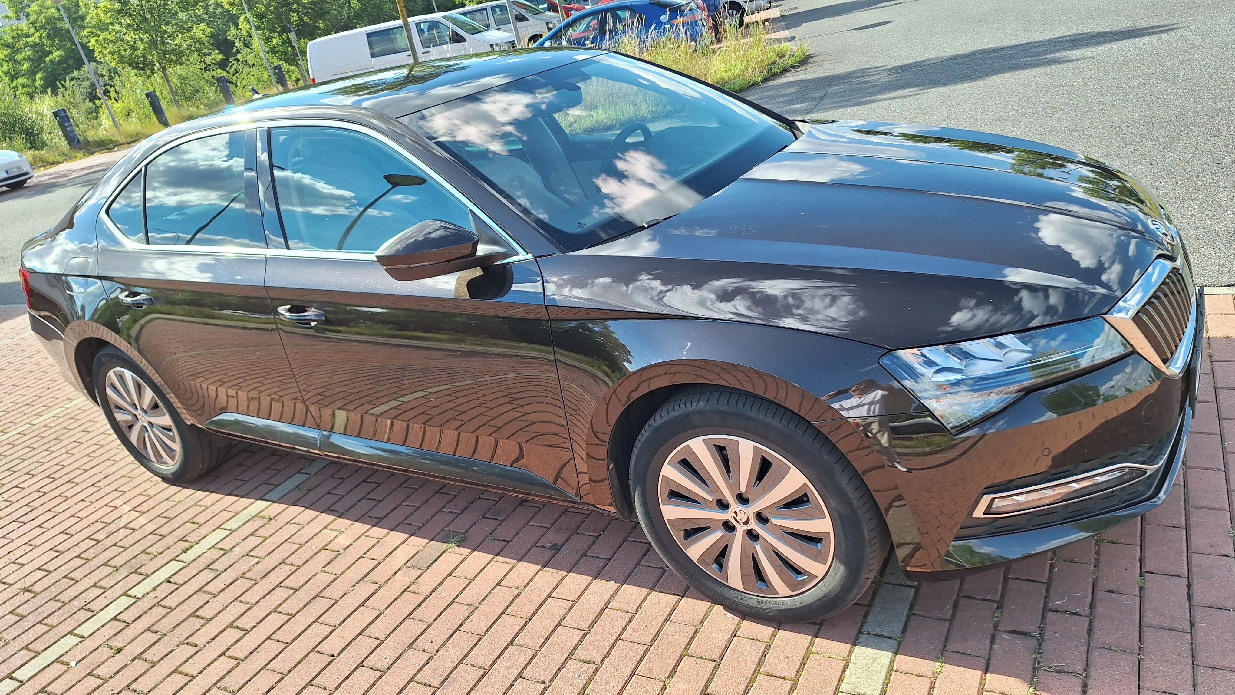 Škoda Superb, Skoda Superb 1.5 DSG Style