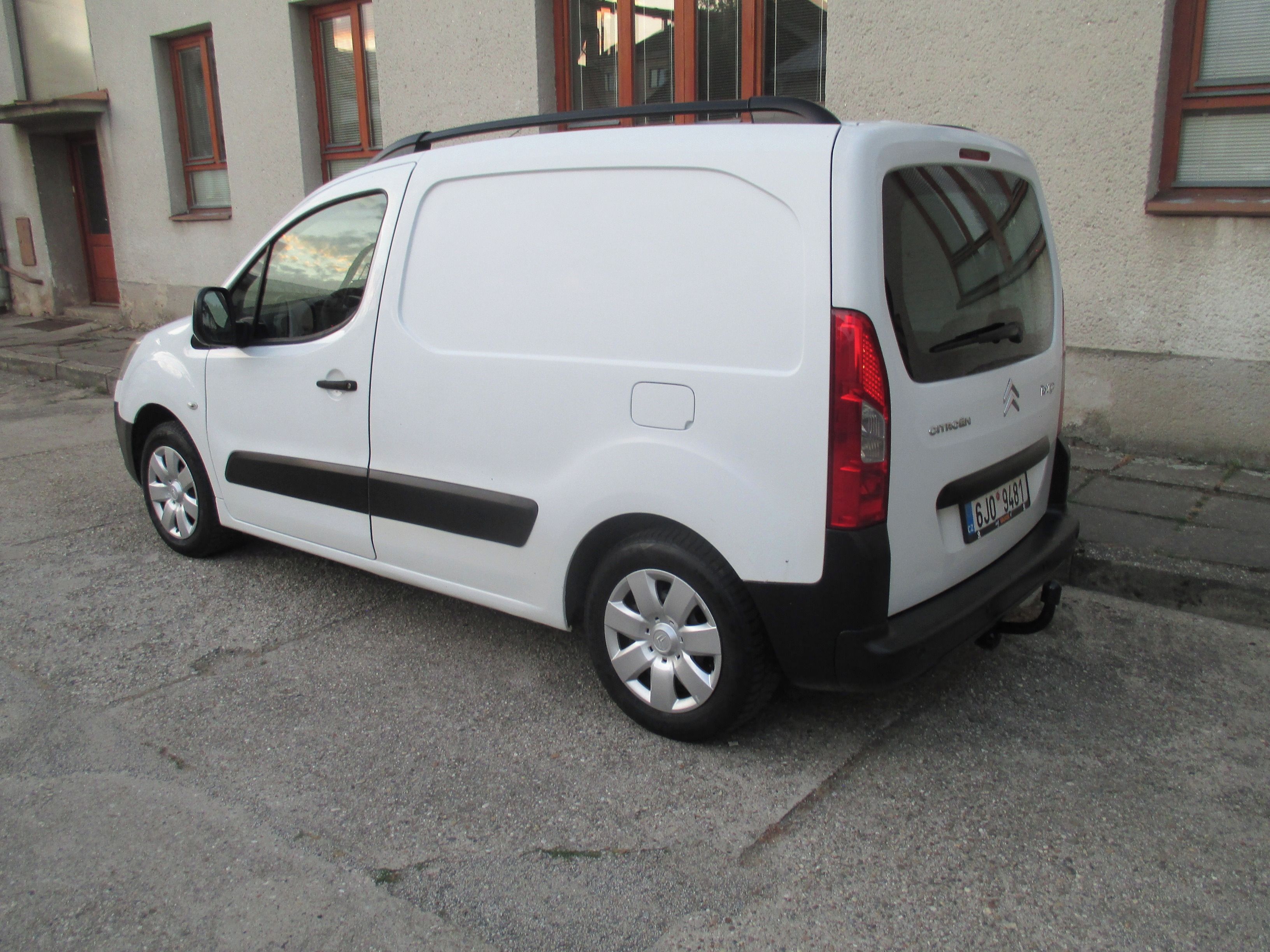 Citroën Berlingo, 1,6 HDI 66 kw  3 místa+klima - fotka 6