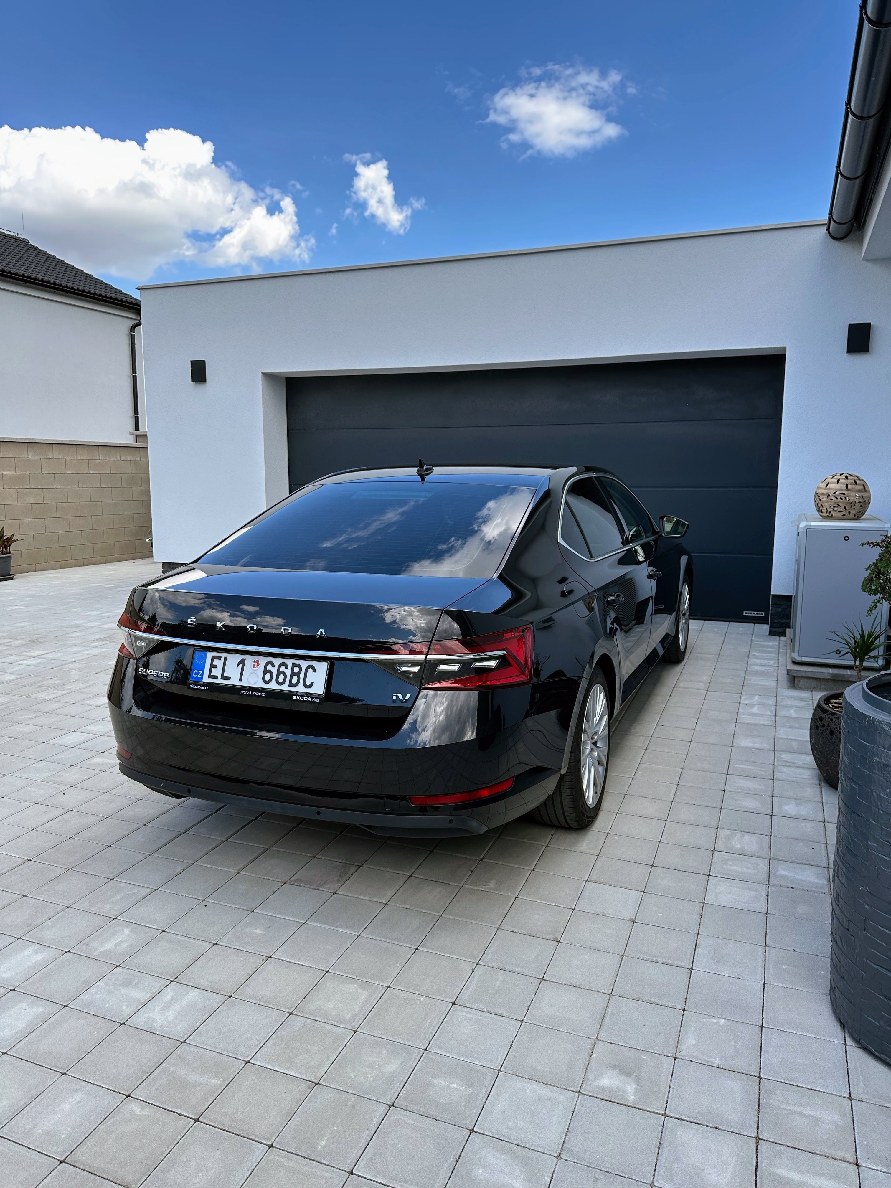 Škoda Superb, Škoda Superb iV plug-in hybrid - fotka 3