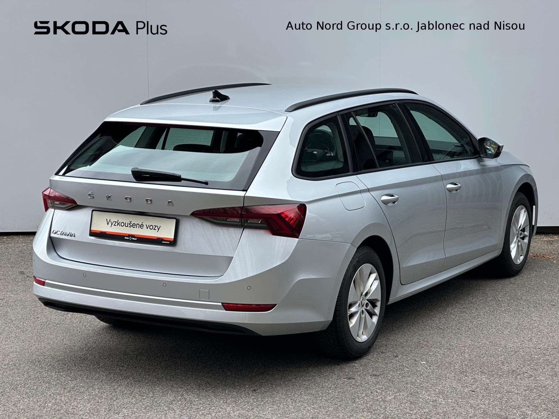 Škoda Octavia, Octavia 1.5 TSI 110kW Ambition - fotka 2