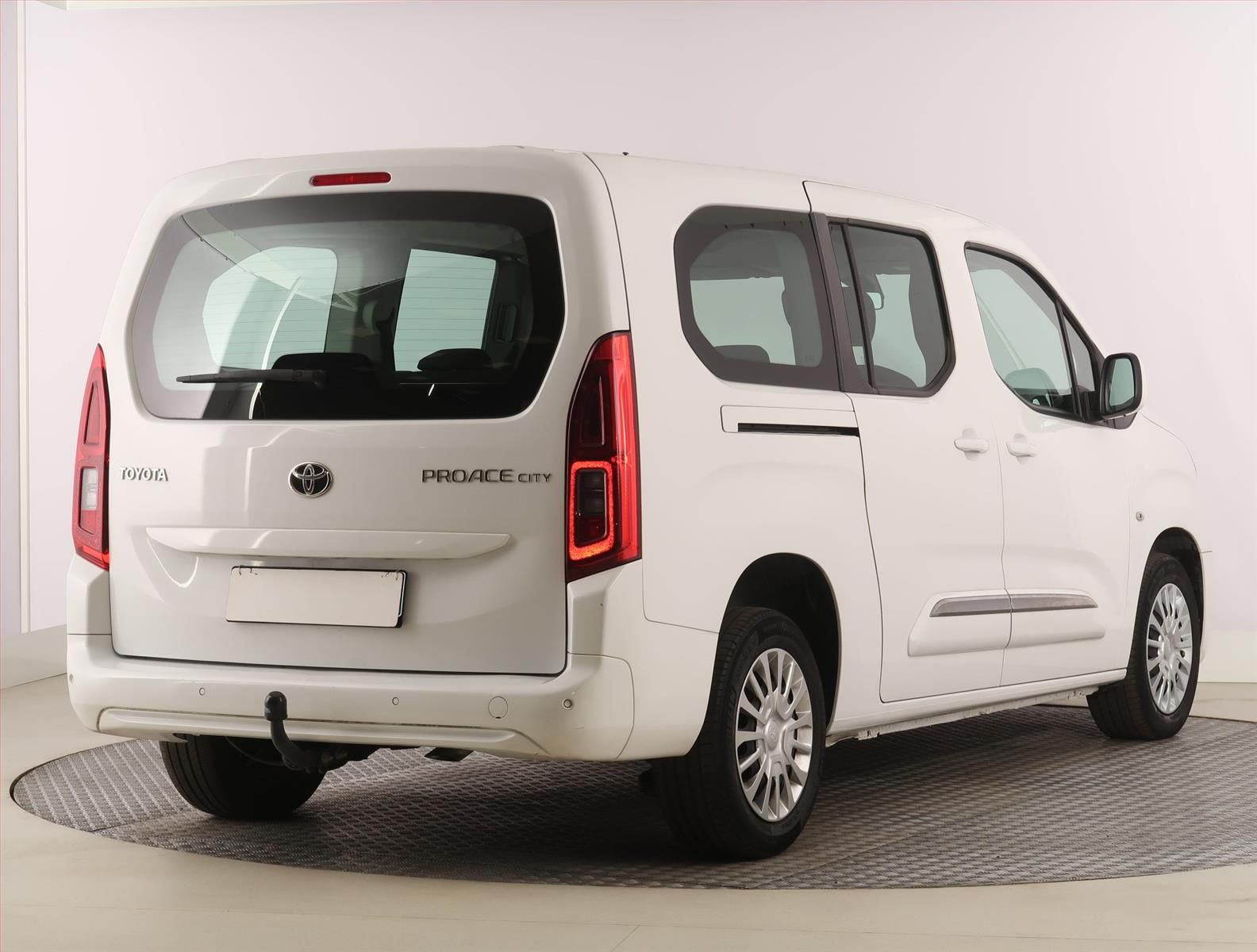 Toyota Proace City Verso, Maxi 1.5 D-4D, Shuttle, 7Míst - fotka 5