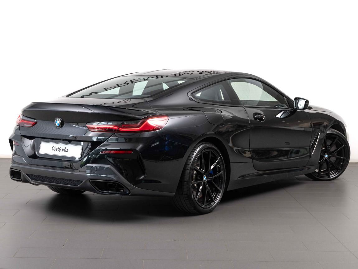 BMW Řada 8, M850i xDrive Coupe - fotka 5