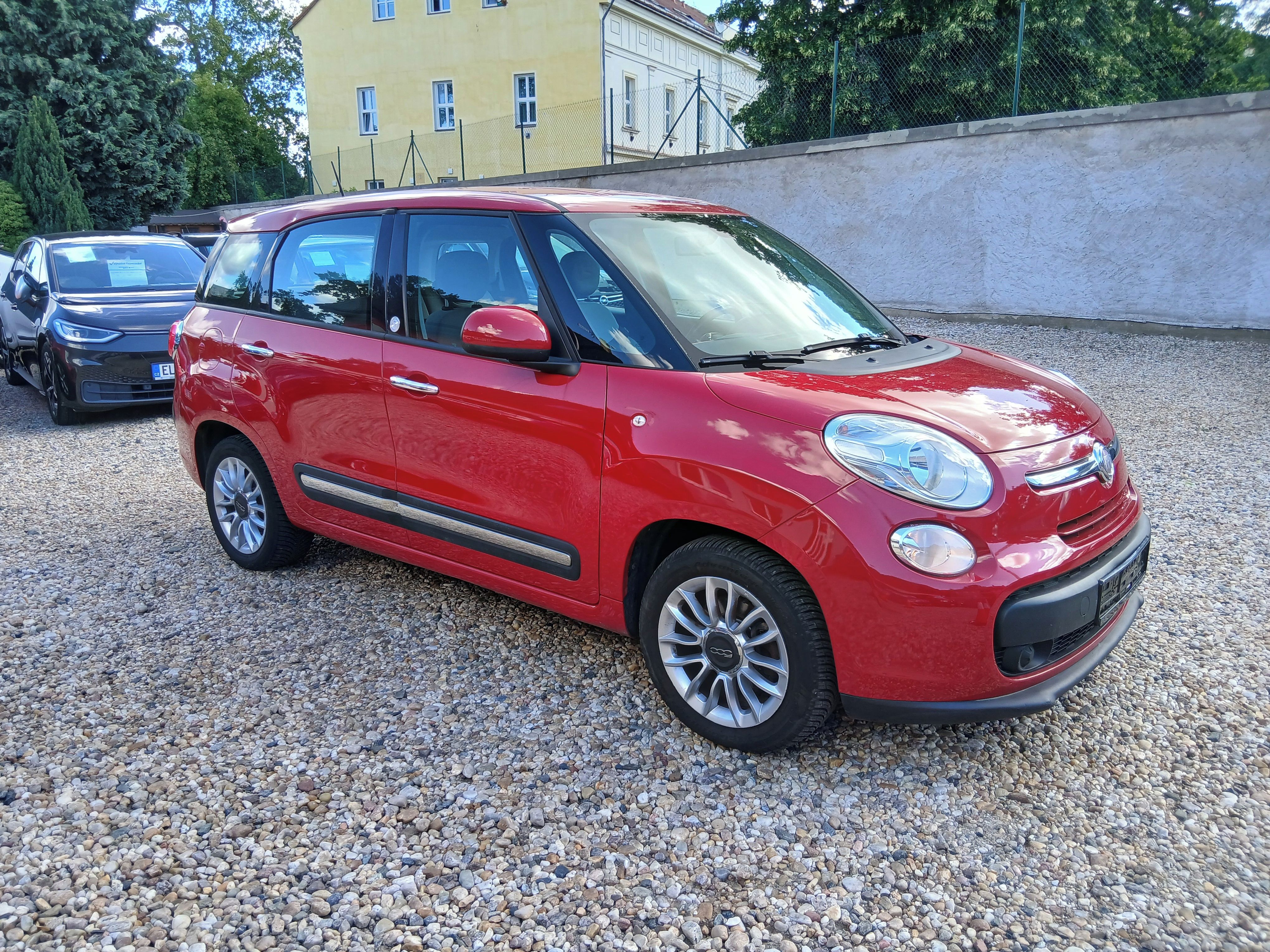 Fiat 500L, 1.6MJTd 77KW Living - fotka 3