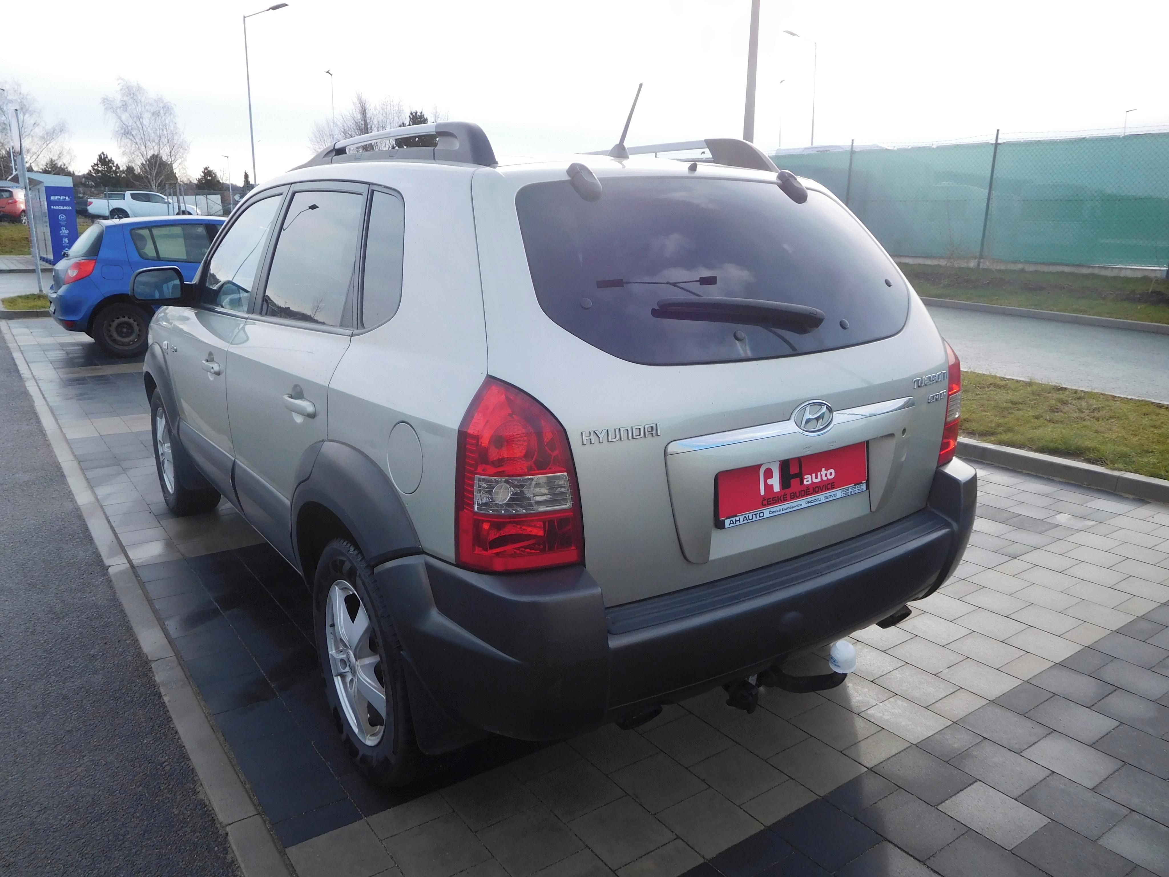 Hyundai Tucson, 2.0CRDi Confort+ 4WD, Automat - fotka 4