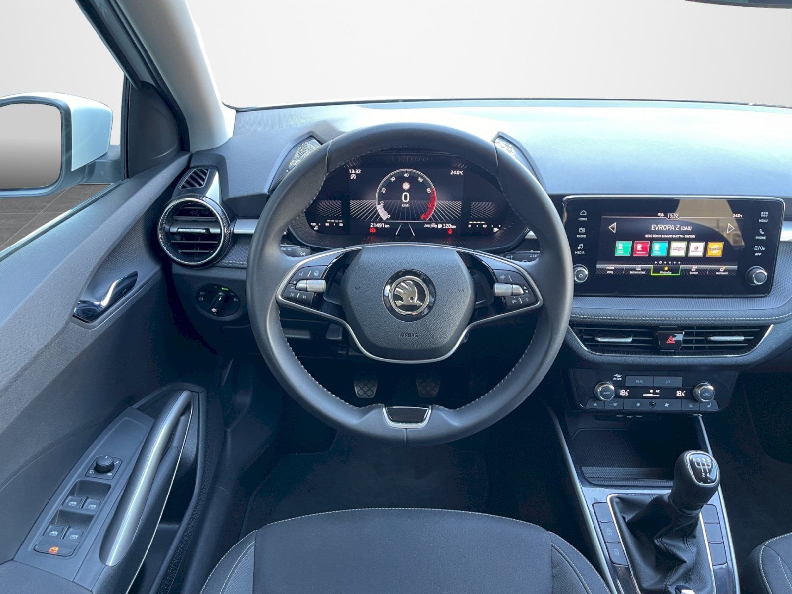 Škoda Fabia, 1.0 TSI 70kW Top Selection - fotka 6