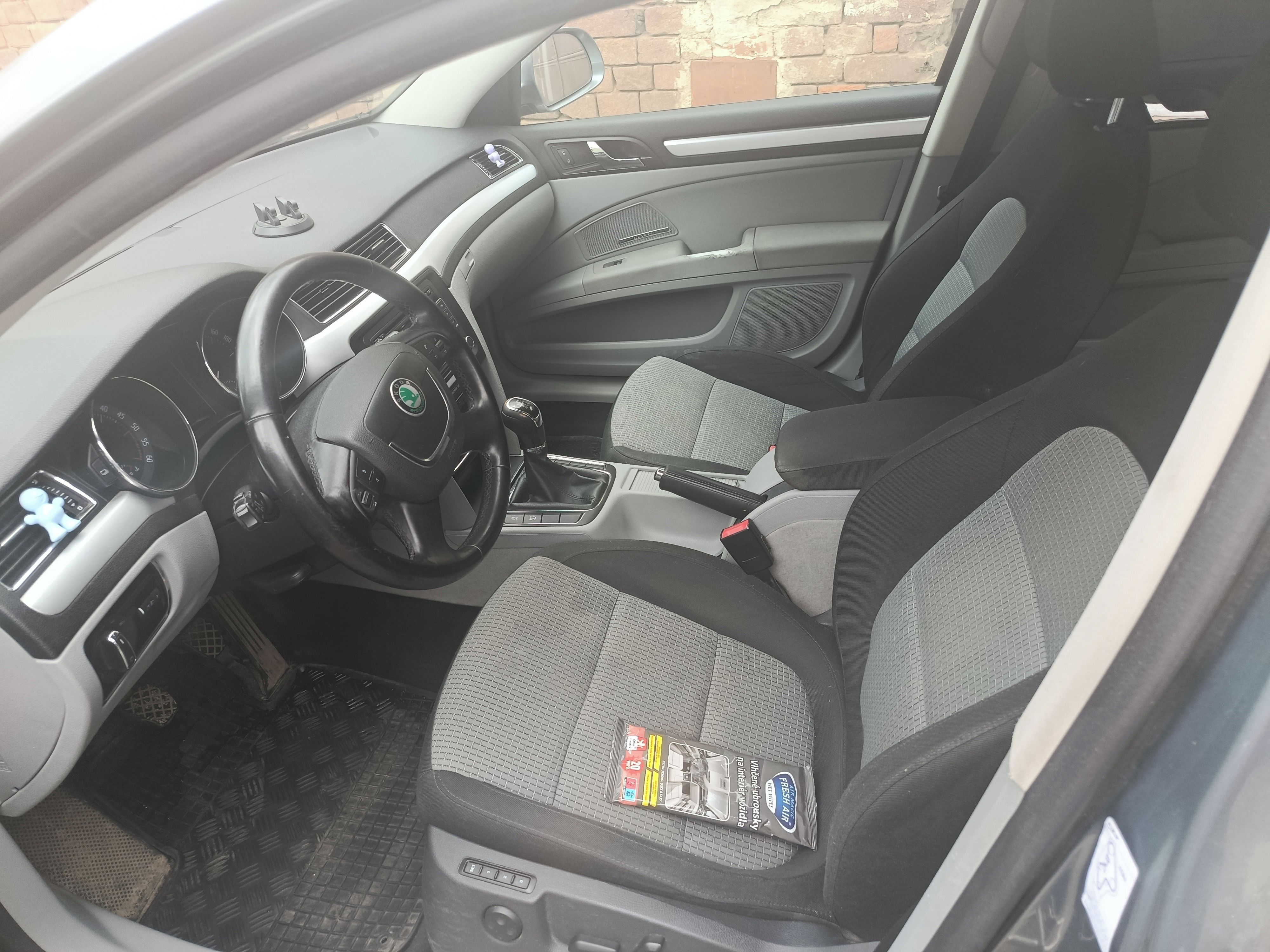 Škoda Superb, Škoda Superb 2.0 tdi 125 kw - fotka 6