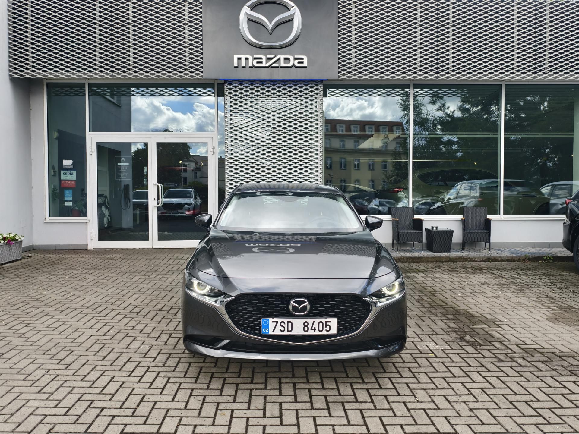 Mazda 3, 2.5i G140 EXCLUSIVE-LINE A/T - fotka 2