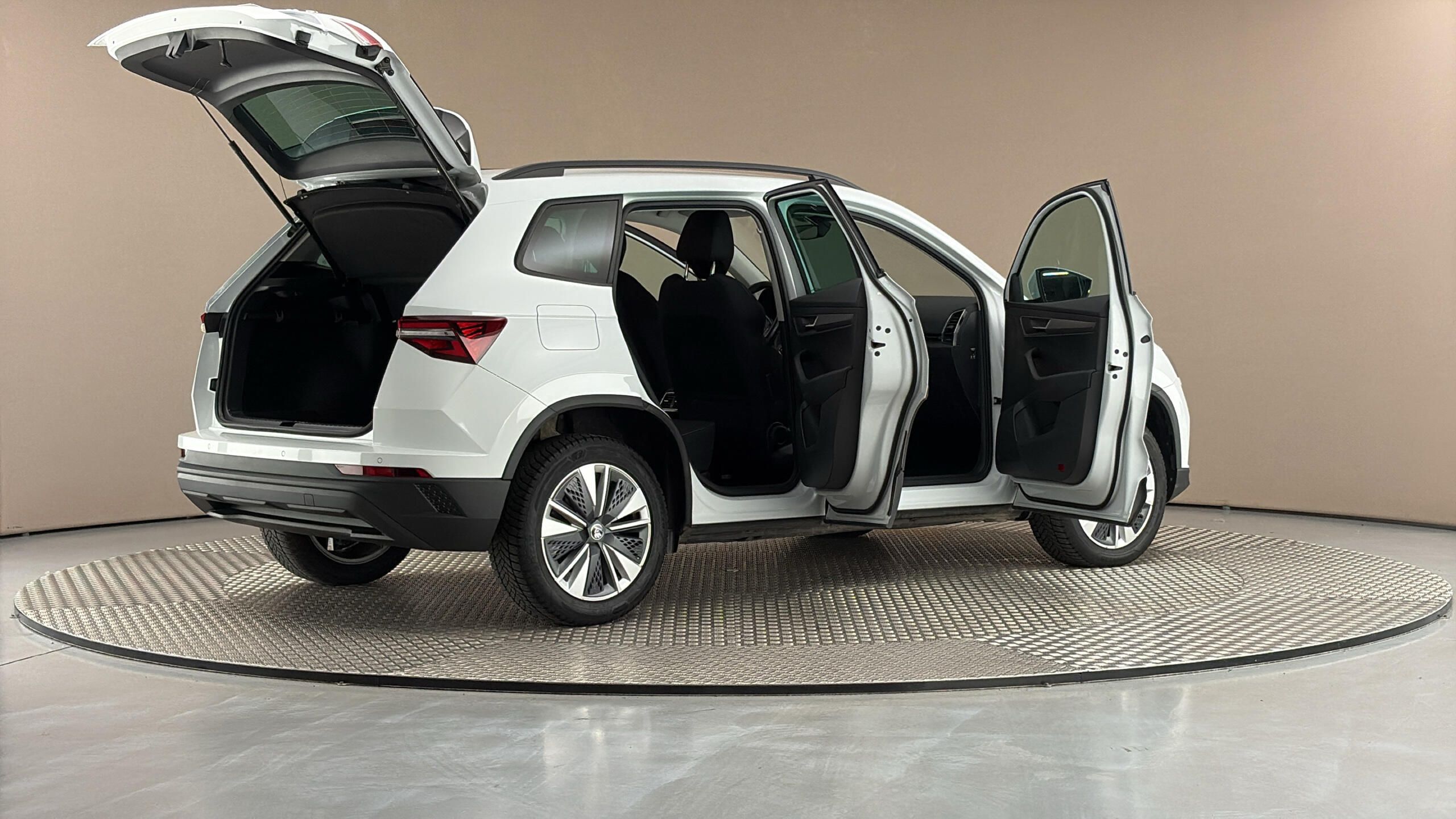 Škoda Karoq, 2.0 TDI Style - fotka 6