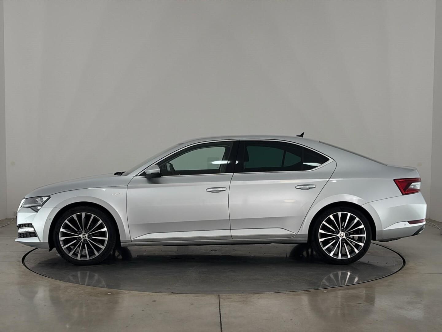 Škoda Superb, 2.0 TDI / 147 kW L&K DSG - fotka 3