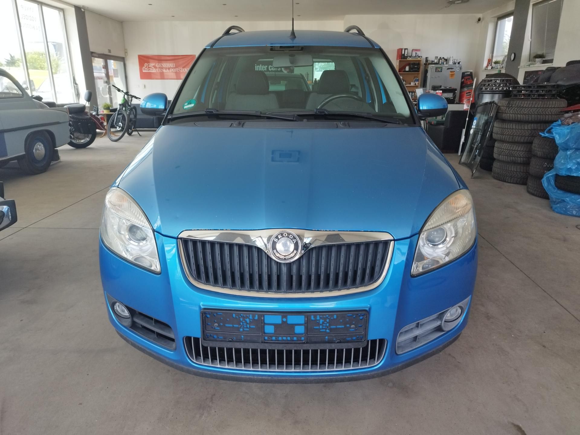 Škoda Roomster, 1,6I,77KW,KLIMA,ALU SE.KNIHA - fotka 2