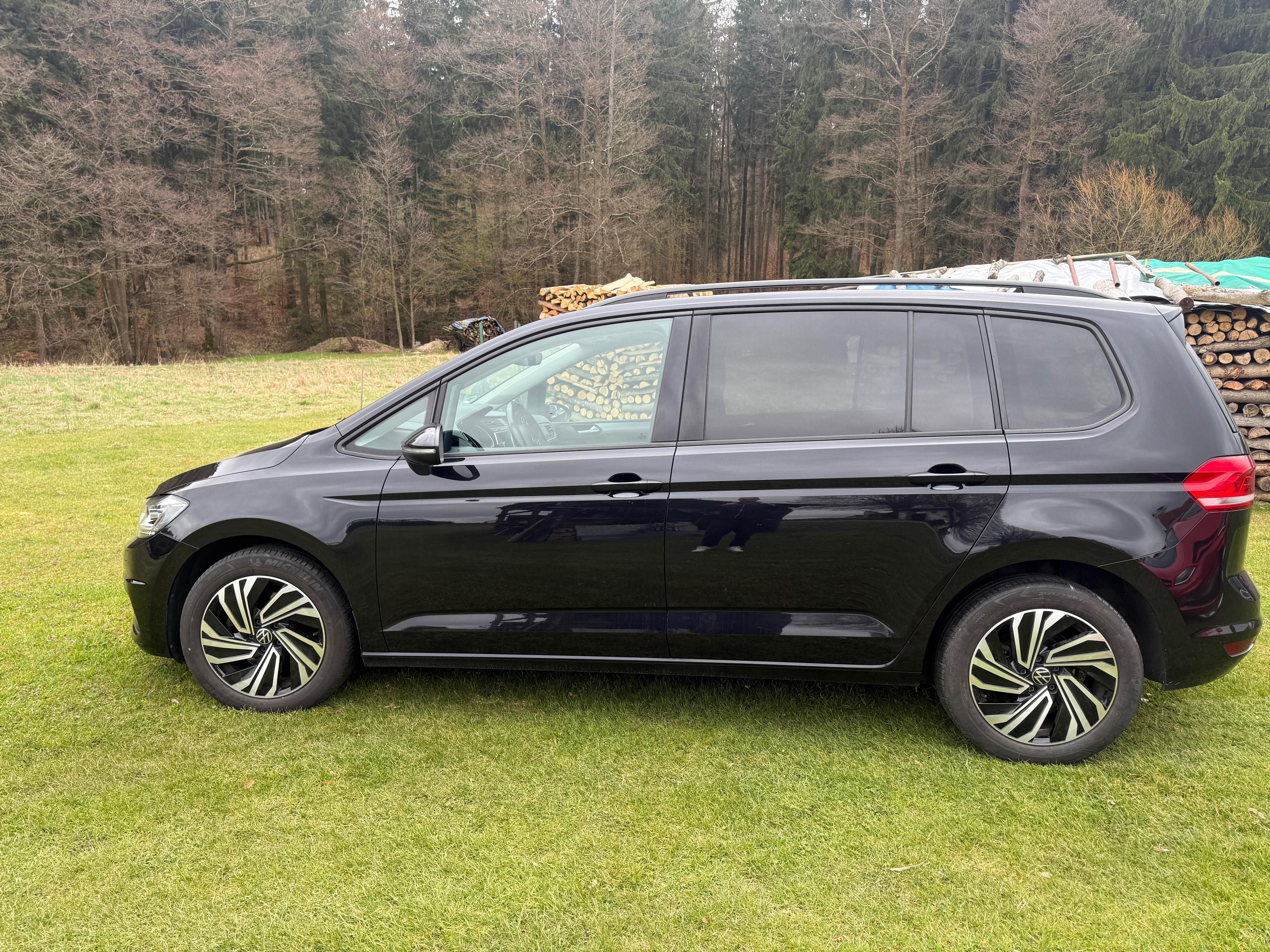 Volkswagen Touran - fotka 3