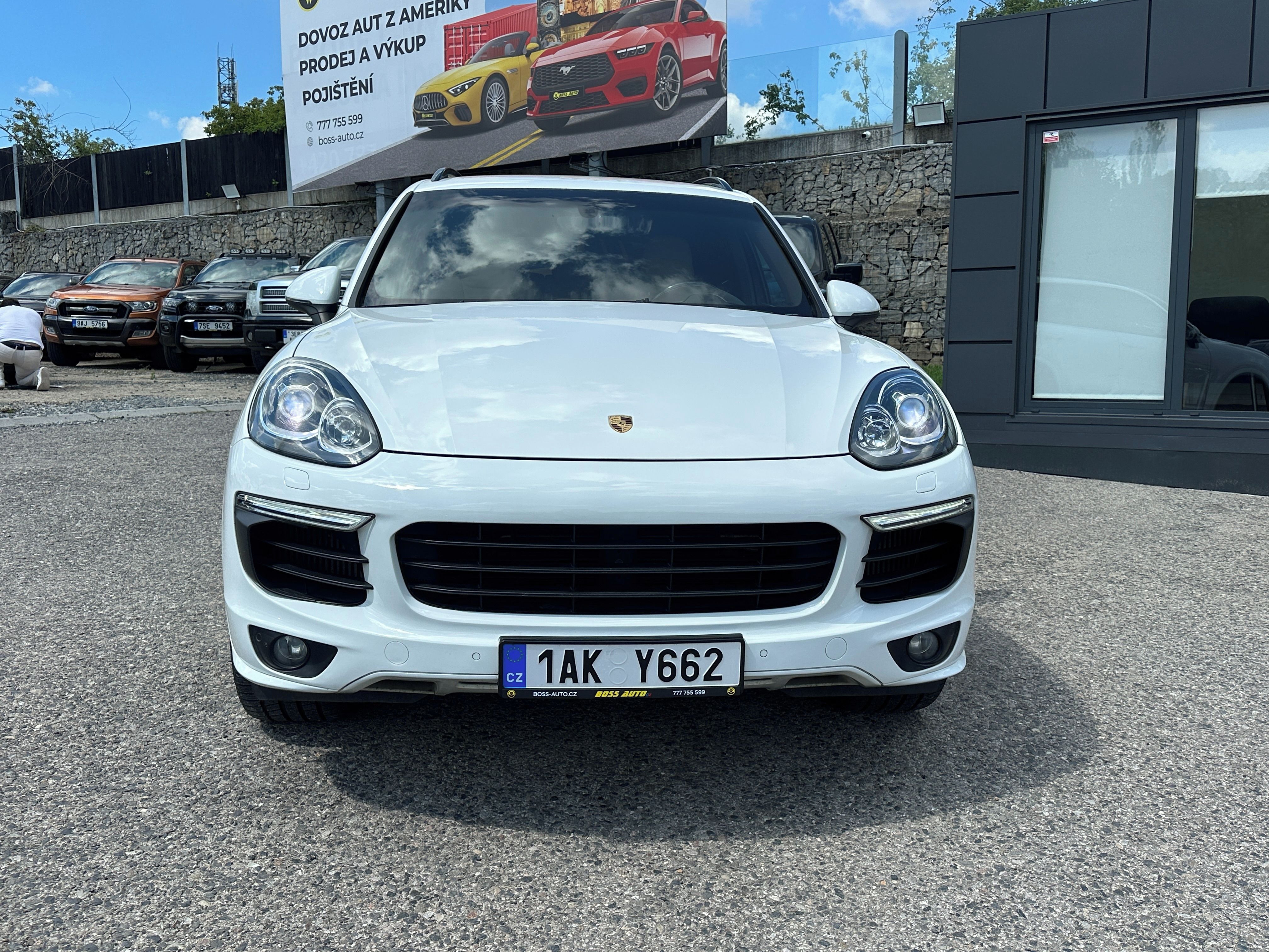 Porsche Cayenne, Porsche Cayenne 2015 - fotka 3