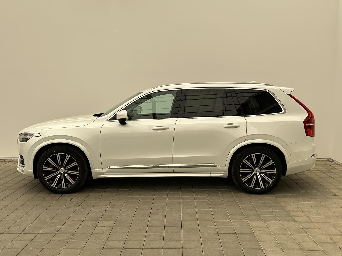 Volvo XC90, 2.0B5 184kW 4x4  Plus - fotka 3