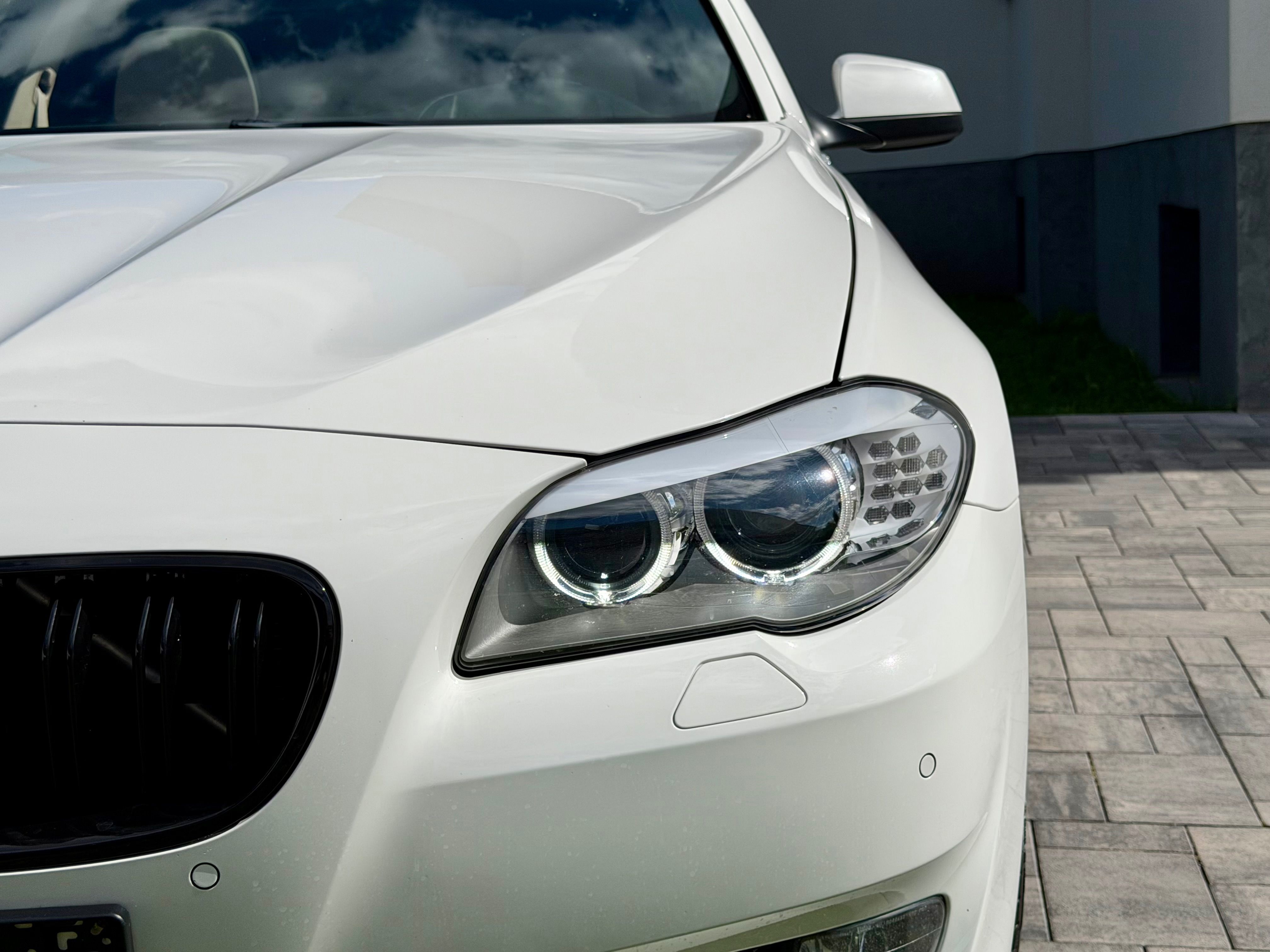 BMW Řada 5, 535i,2.MAJ,MANUÁL,2X M-PACKET - fotka 4