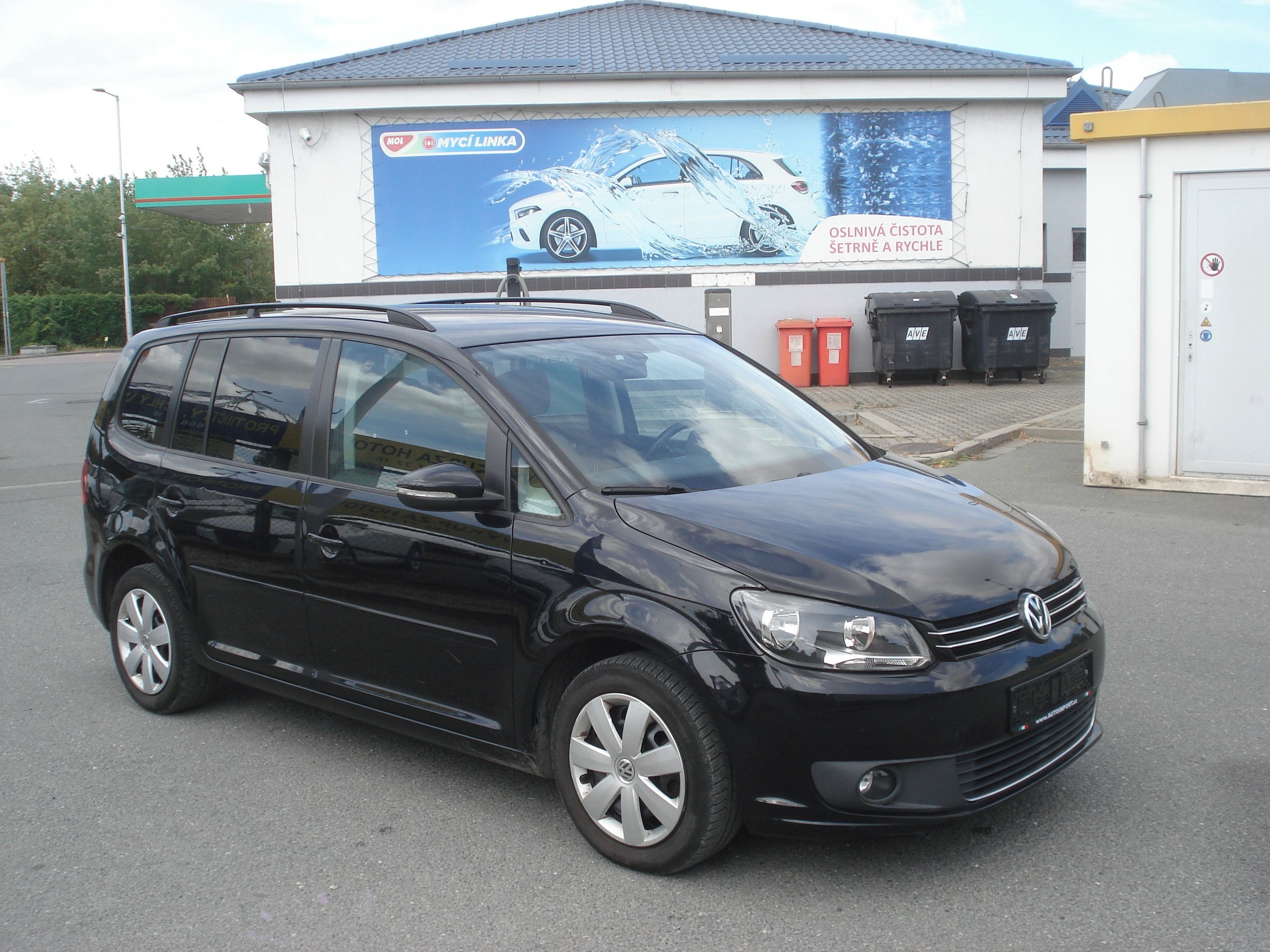 Volkswagen Touran, 1.6 TDi 7 MIST NAVI - fotka 6
