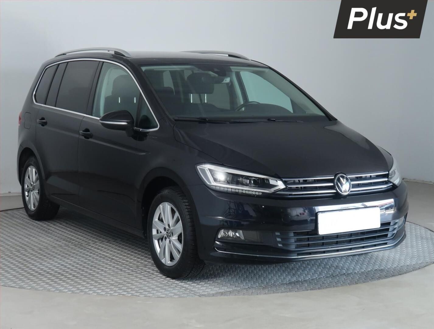 Volkswagen Touran, 1.5 TSI, Automat, ČR,1.maj