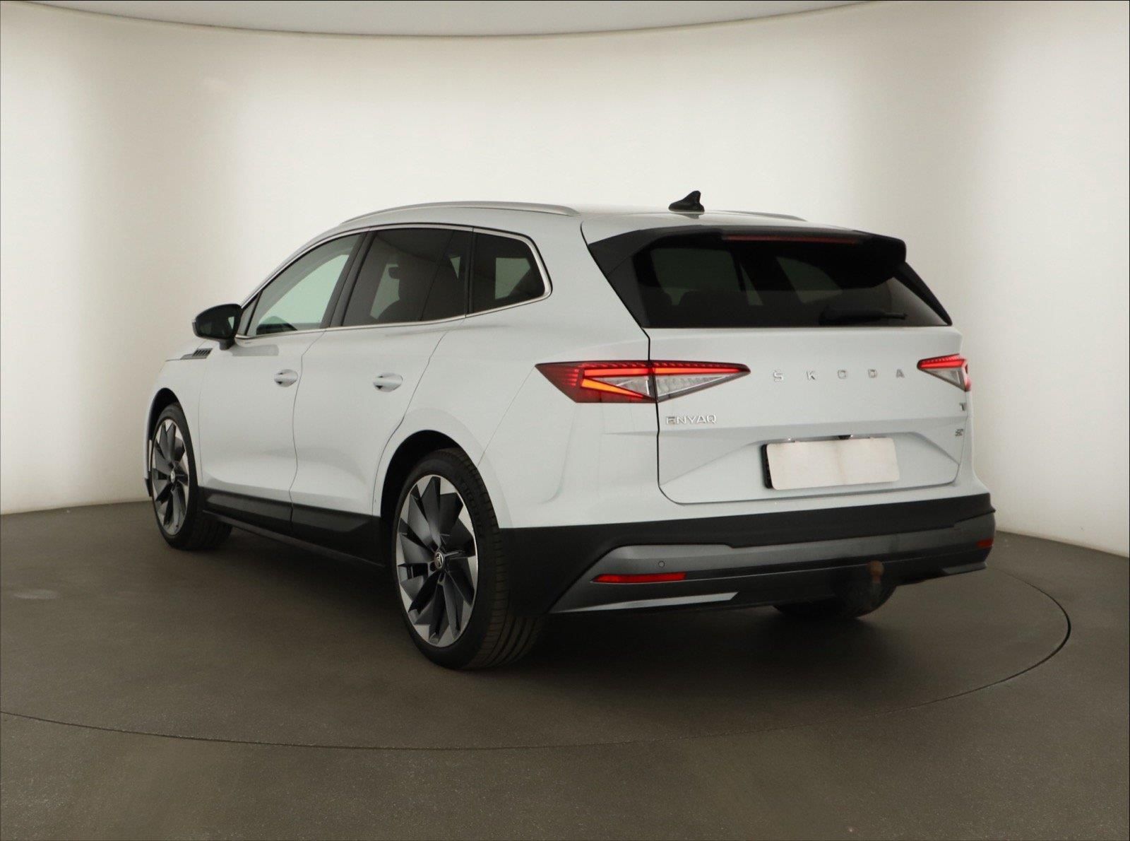Škoda Enyaq, iV 80 (82 kWh), SoH 89% - fotka 4
