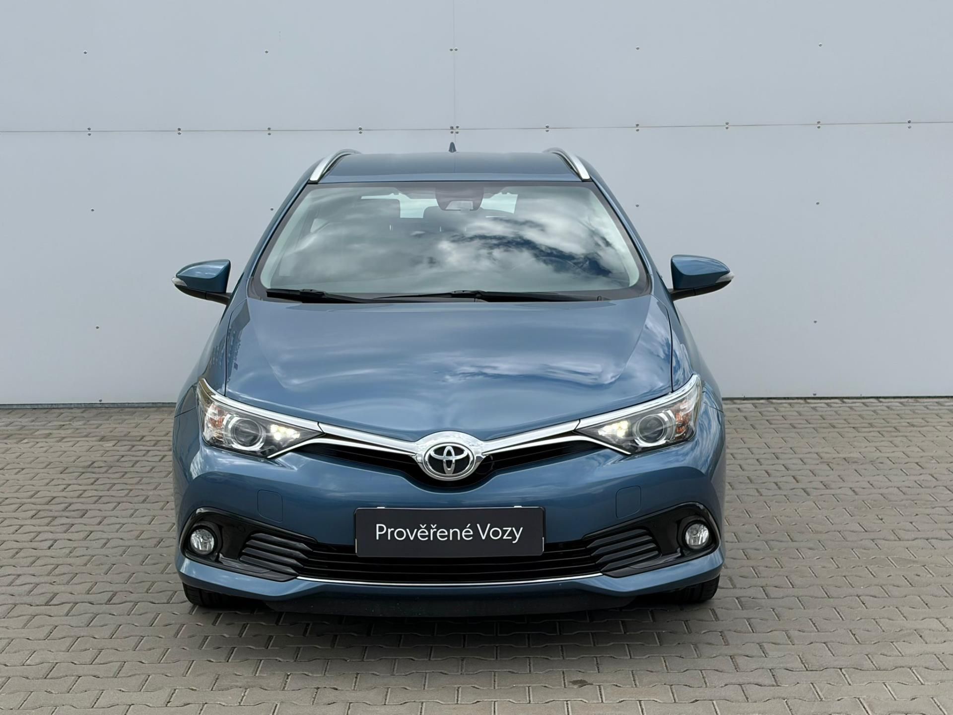 Toyota Auris, 1.6 Valvematic Active - fotka 4