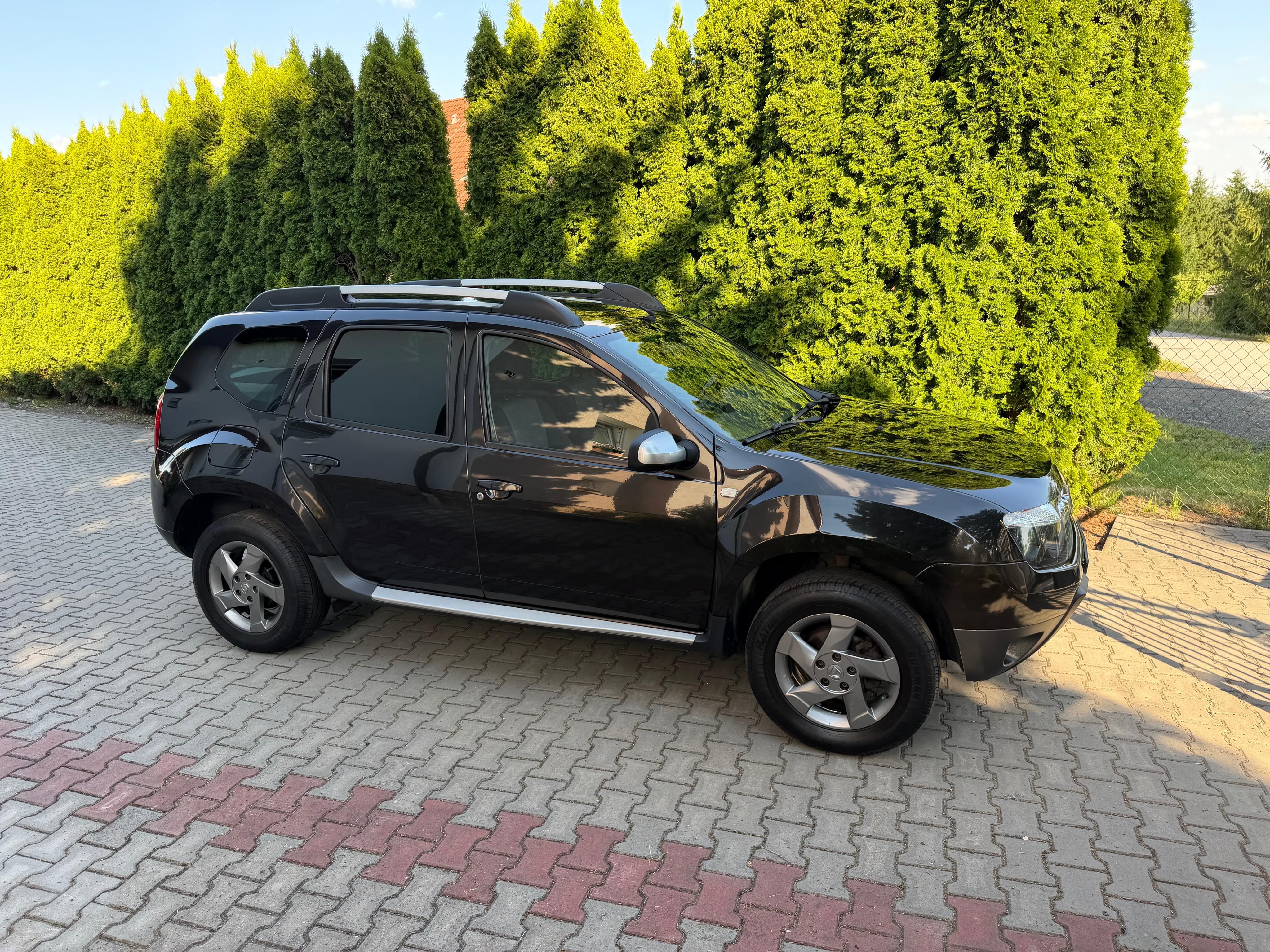 Dacia Duster, 1,6i / 77kw 4x4 Tažné serviska - fotka 2