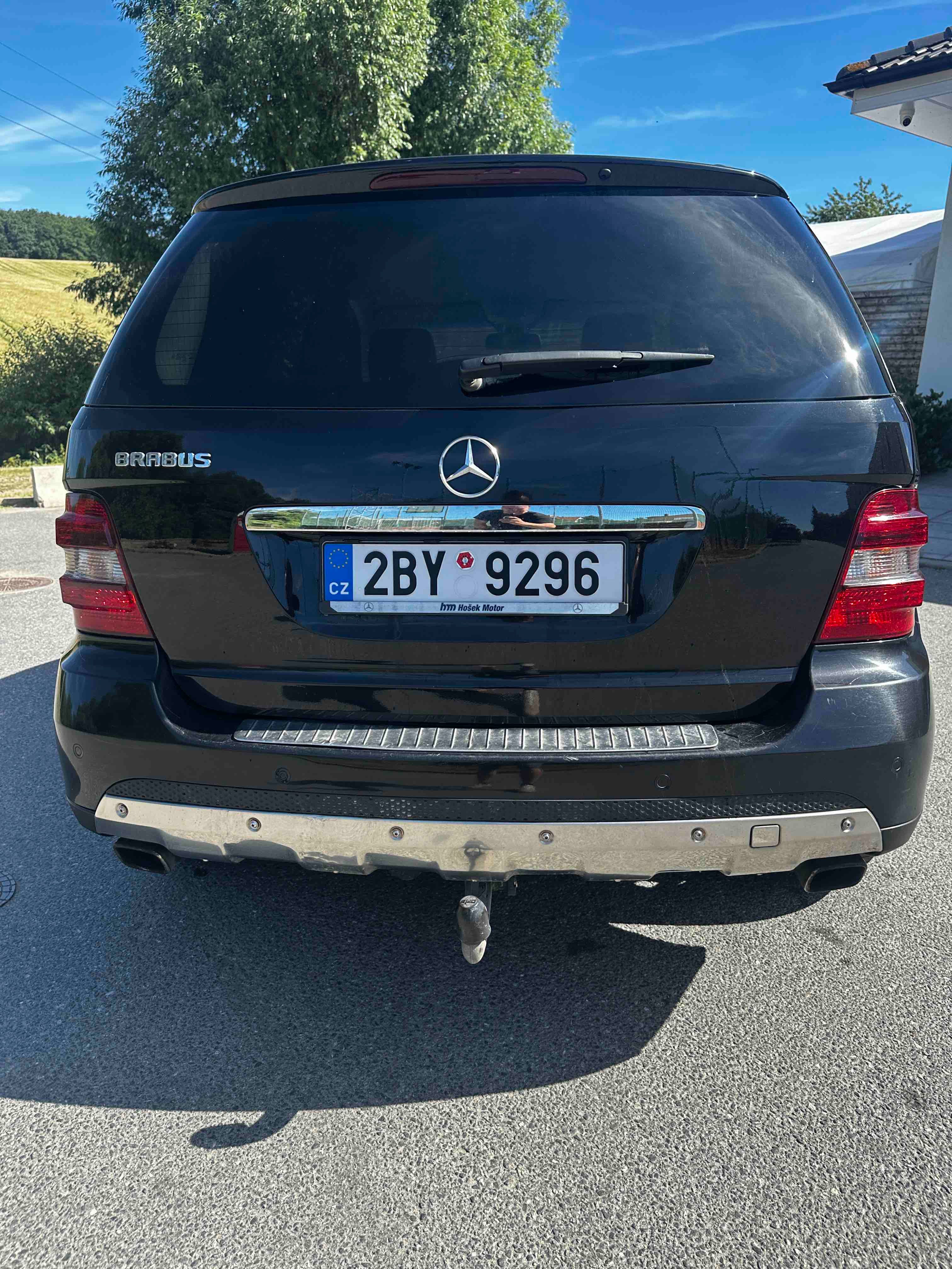 Mercedes-Benz ML, xkluzivní Mercedes-Benz ML 320 - fotka 4