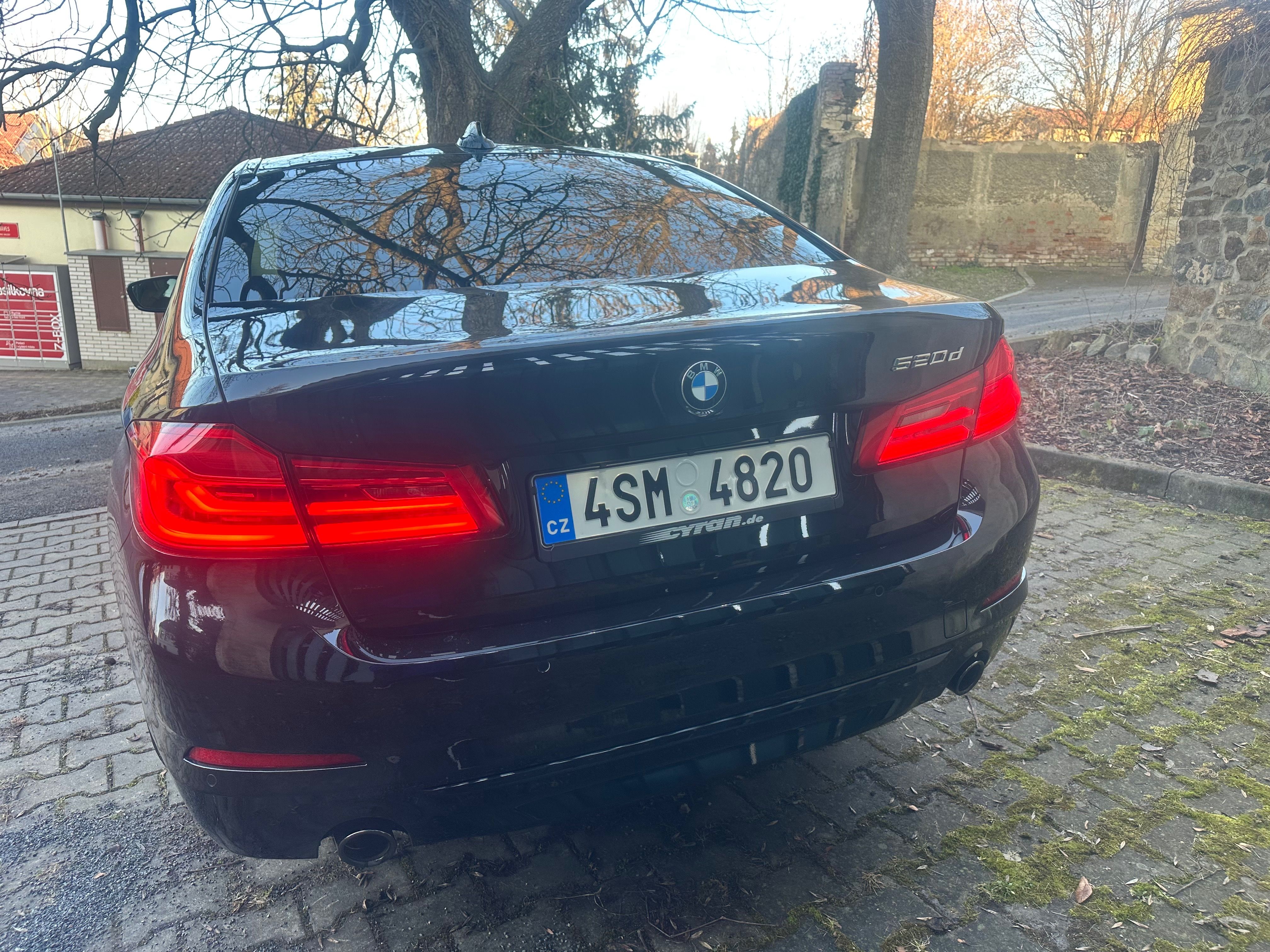 BMW Řada 5, 2,0 servisovano - fotka 6