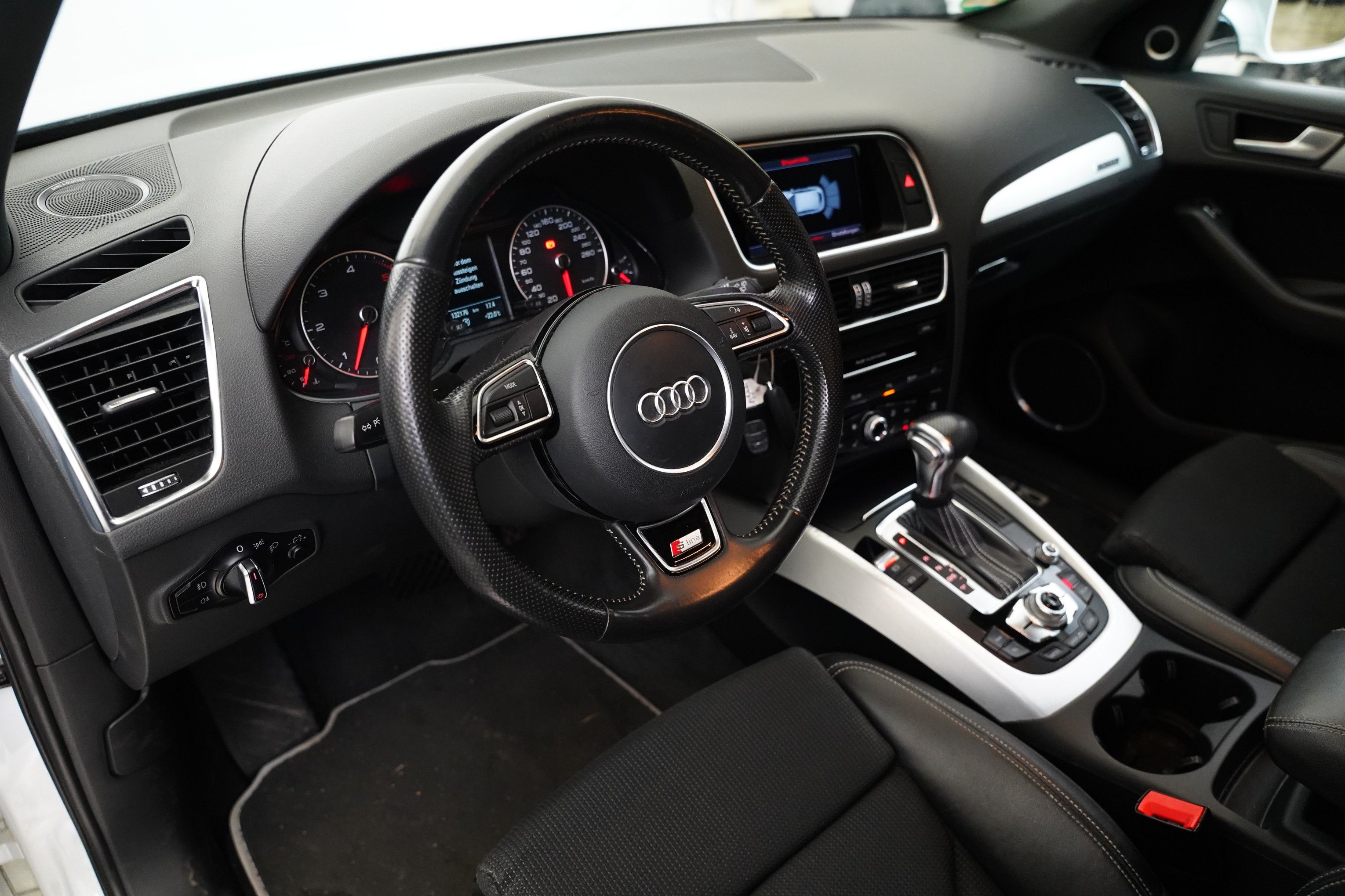 Audi Q5, 3.0 TDI 190 kW quattro S line - fotka 5