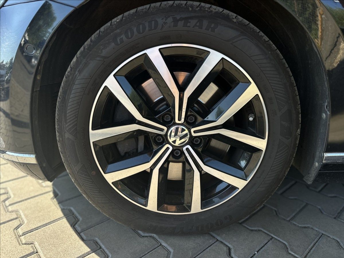 Volkswagen Passat, 2,0 Bi-TDI 176kW DSG 4X4 N.TOP - fotka 5