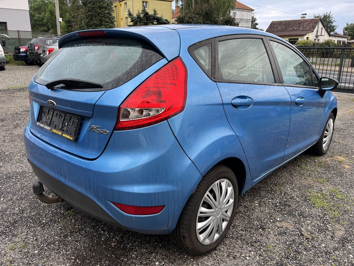 Ford Fiesta, PĚKNÝ STAV - fotka 5