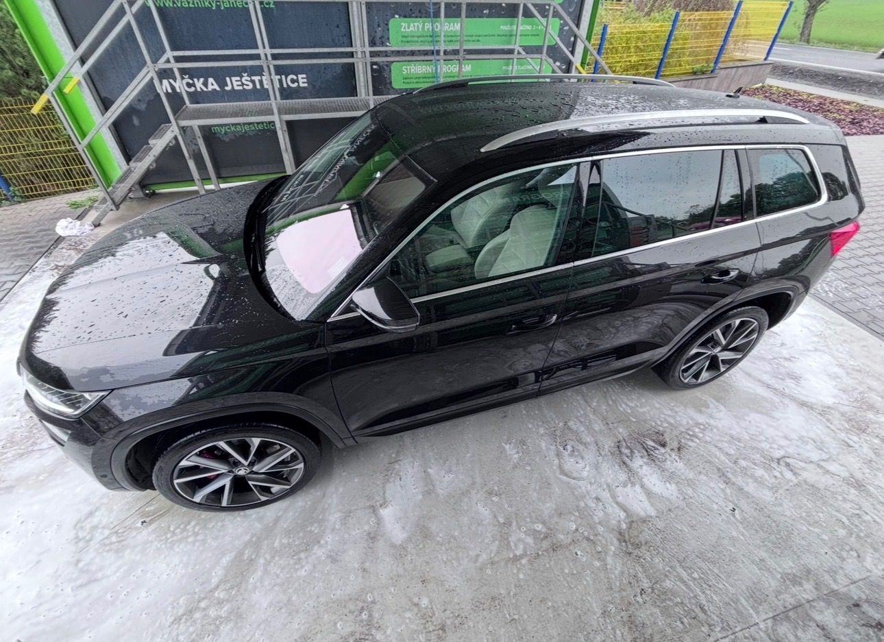 Škoda Kodiaq, ŠKODA KODIAQ 2.0TDI 140kW DSG - fotka 6