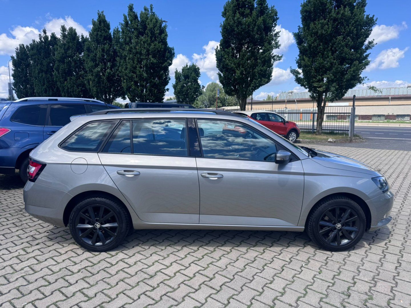 Škoda Fabia, 1,2 TSI 81 KW 2. MAJ KILOMETRY - fotka 6