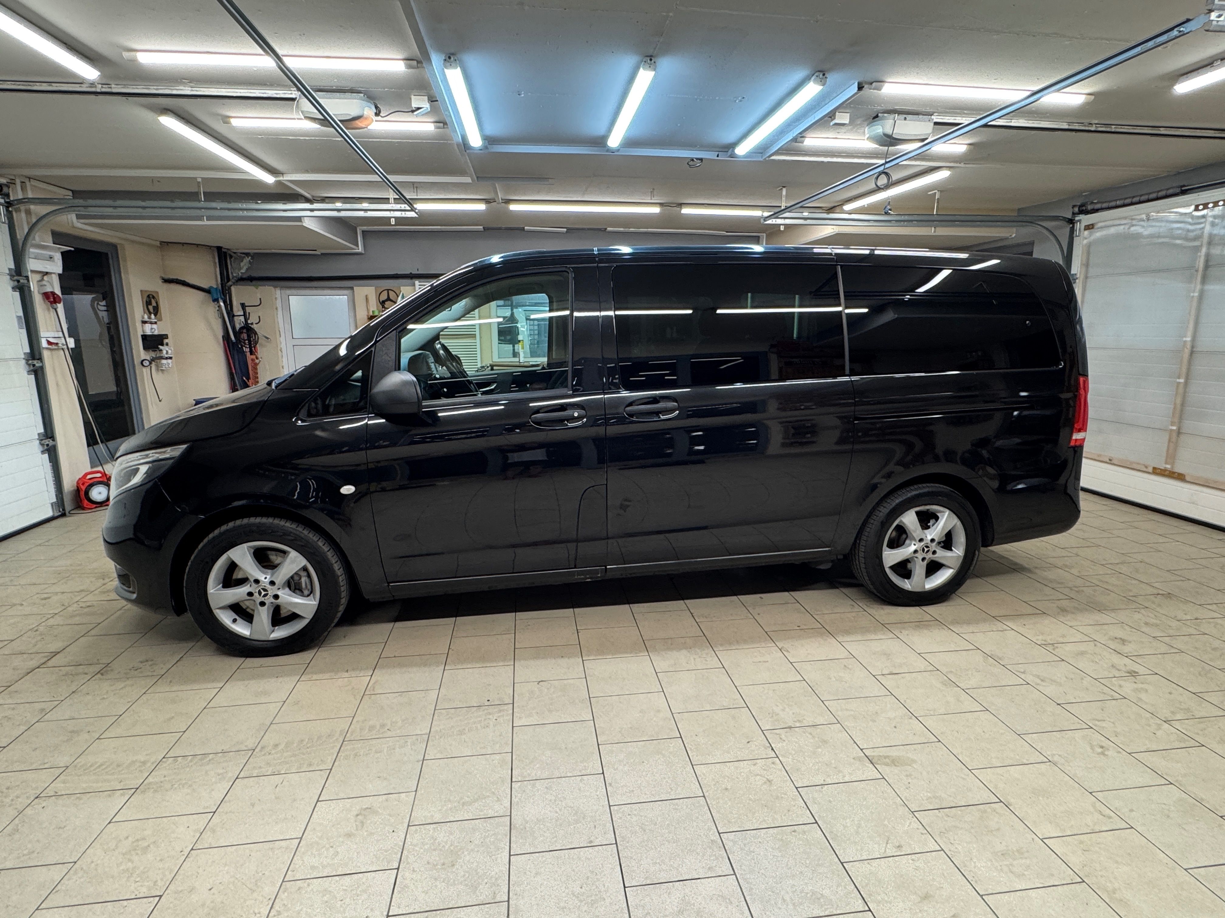 Mercedes-Benz Vito, 119 Tourer, 8 míst - fotka 3
