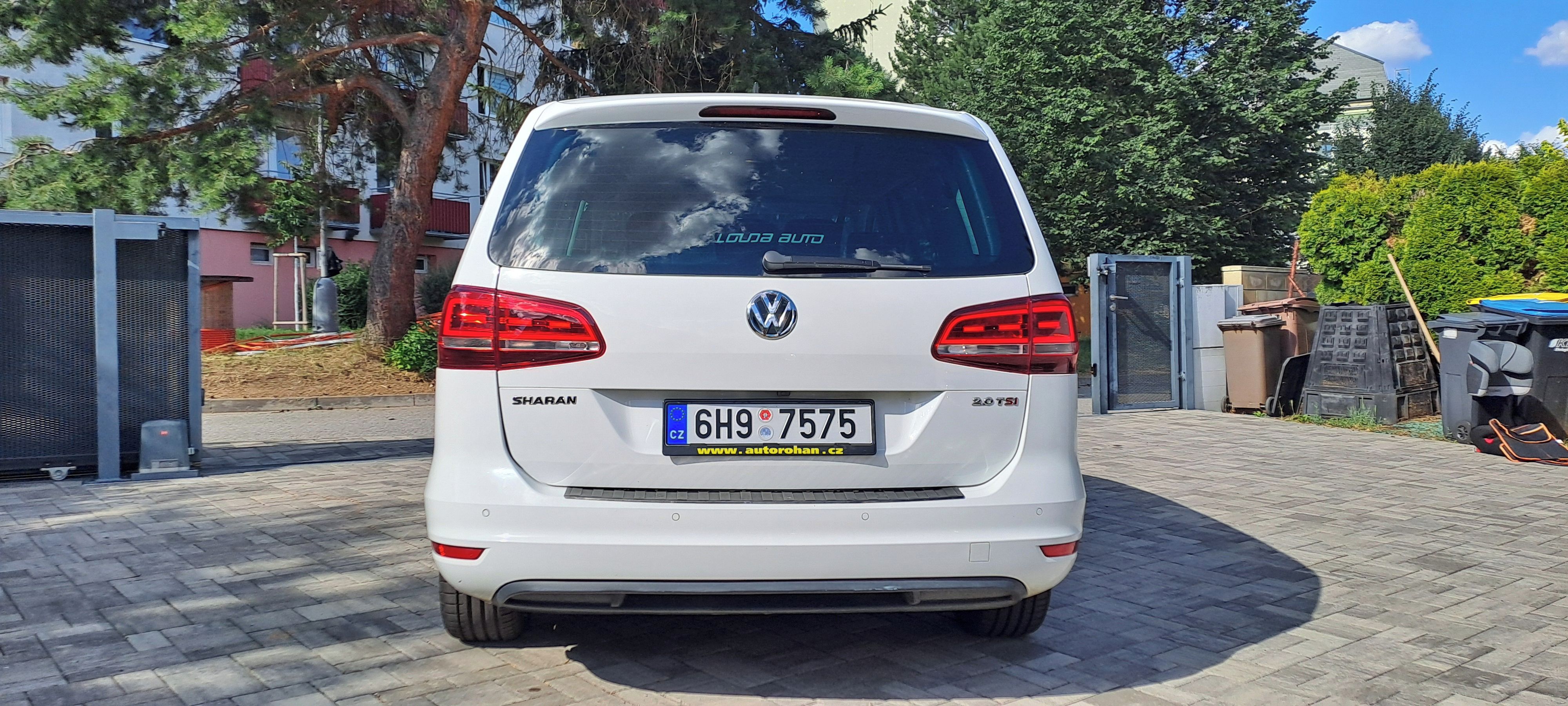 Volkswagen Sharan, DSG 7 míst - fotka 3