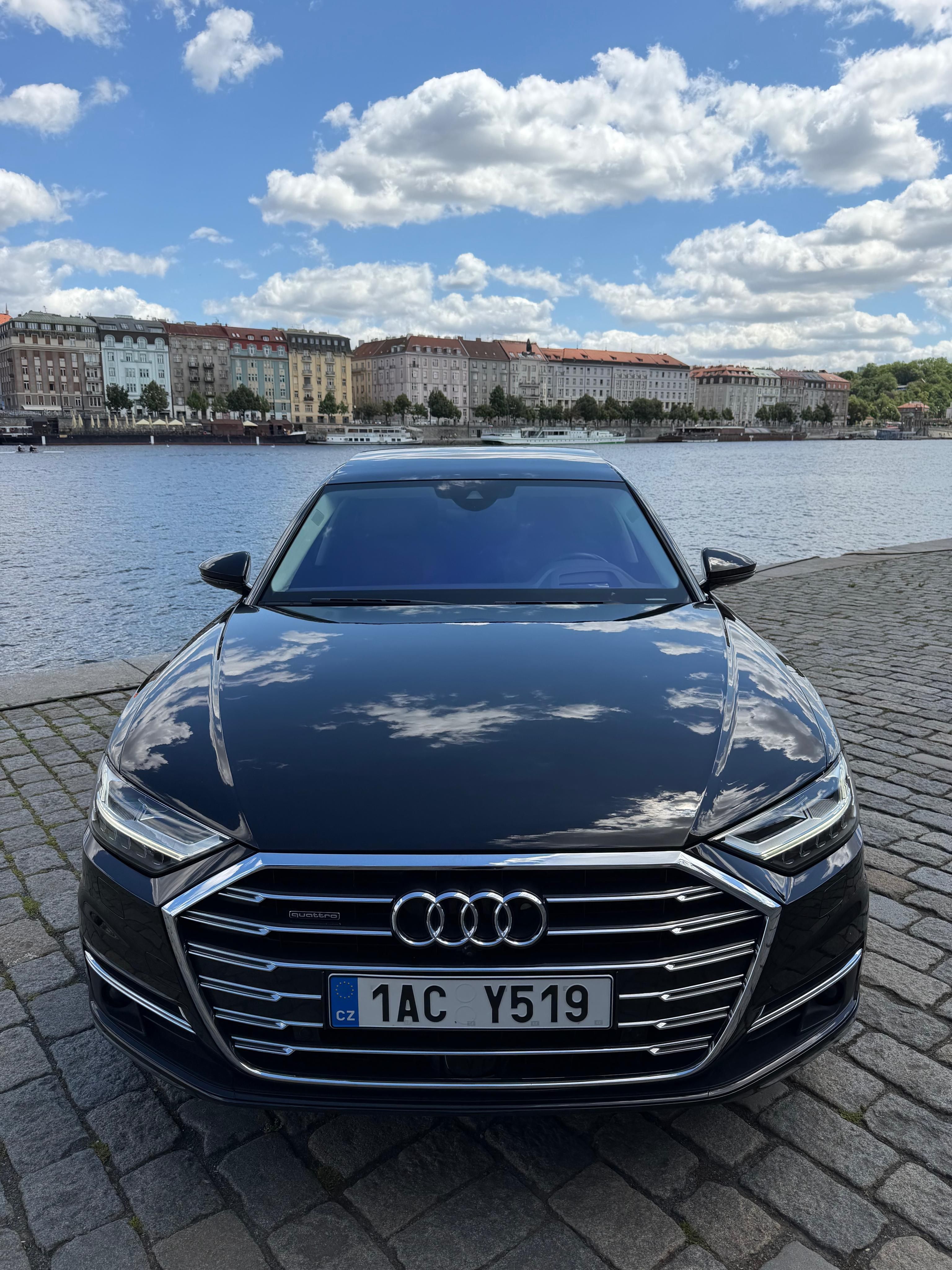 Audi A8, Top stav, plná výbava! - fotka 3