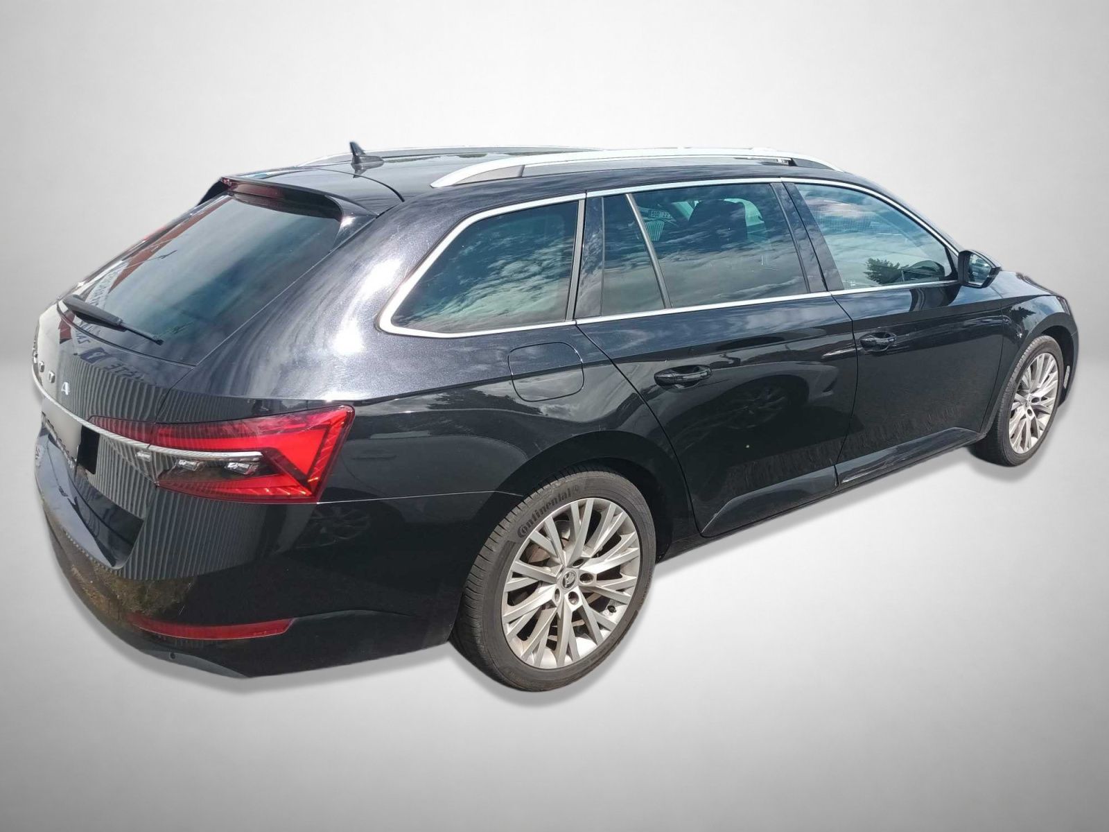 Škoda Superb, 1.5 TSI, Style Plus, Kůže - fotka 2