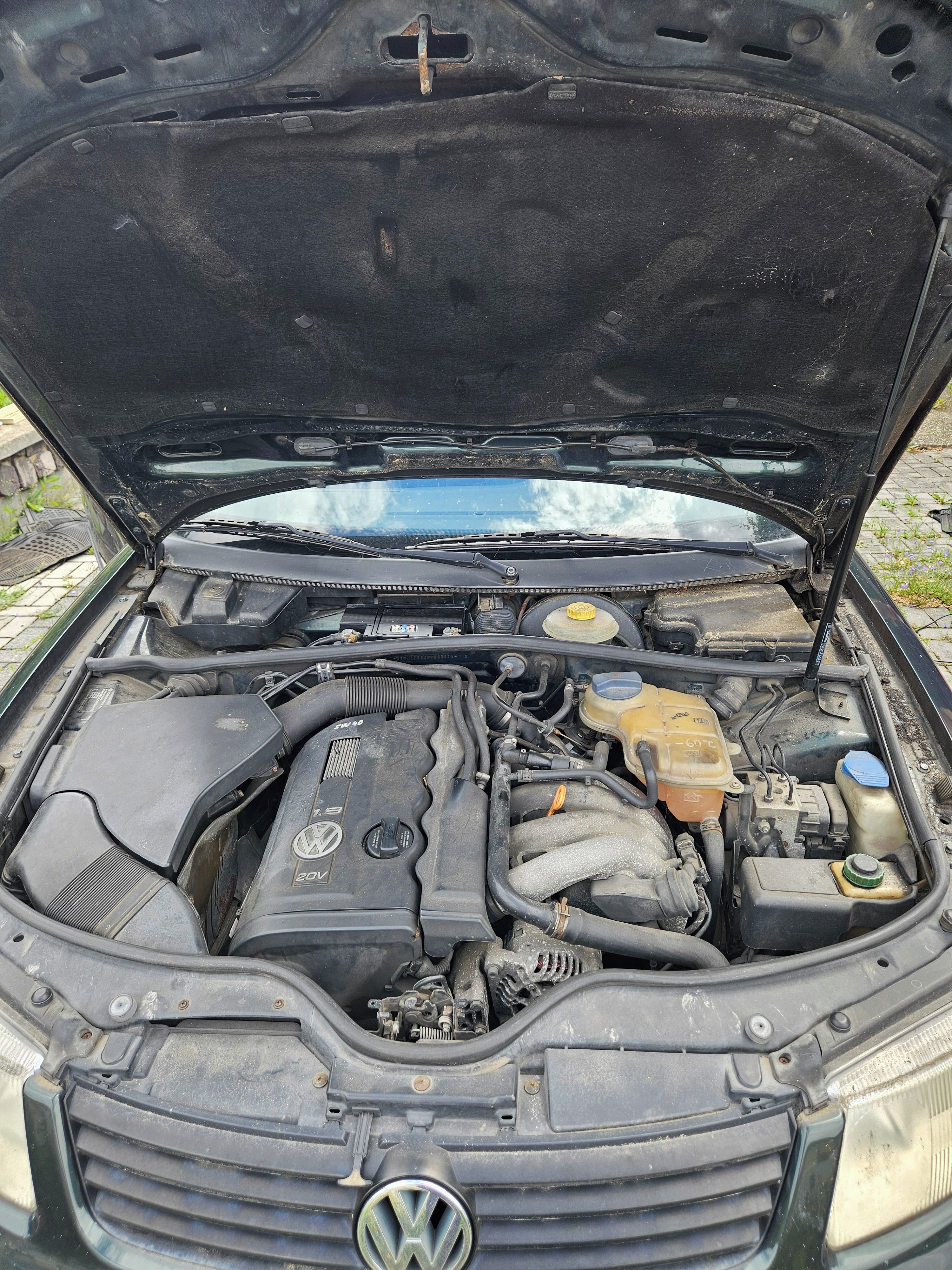 Volkswagen Passat, Volkswagen Passat 1.8 20V - fotka 6