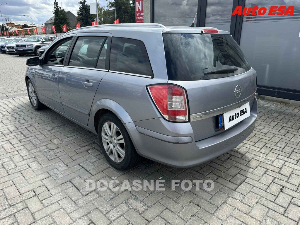 Opel Astra, 1.6i - fotka 2