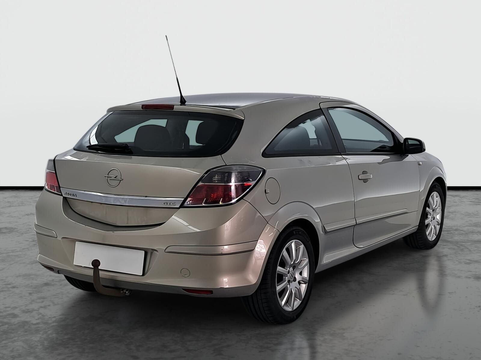 Opel Astra, 1.6 16V, Tažné - fotka 5