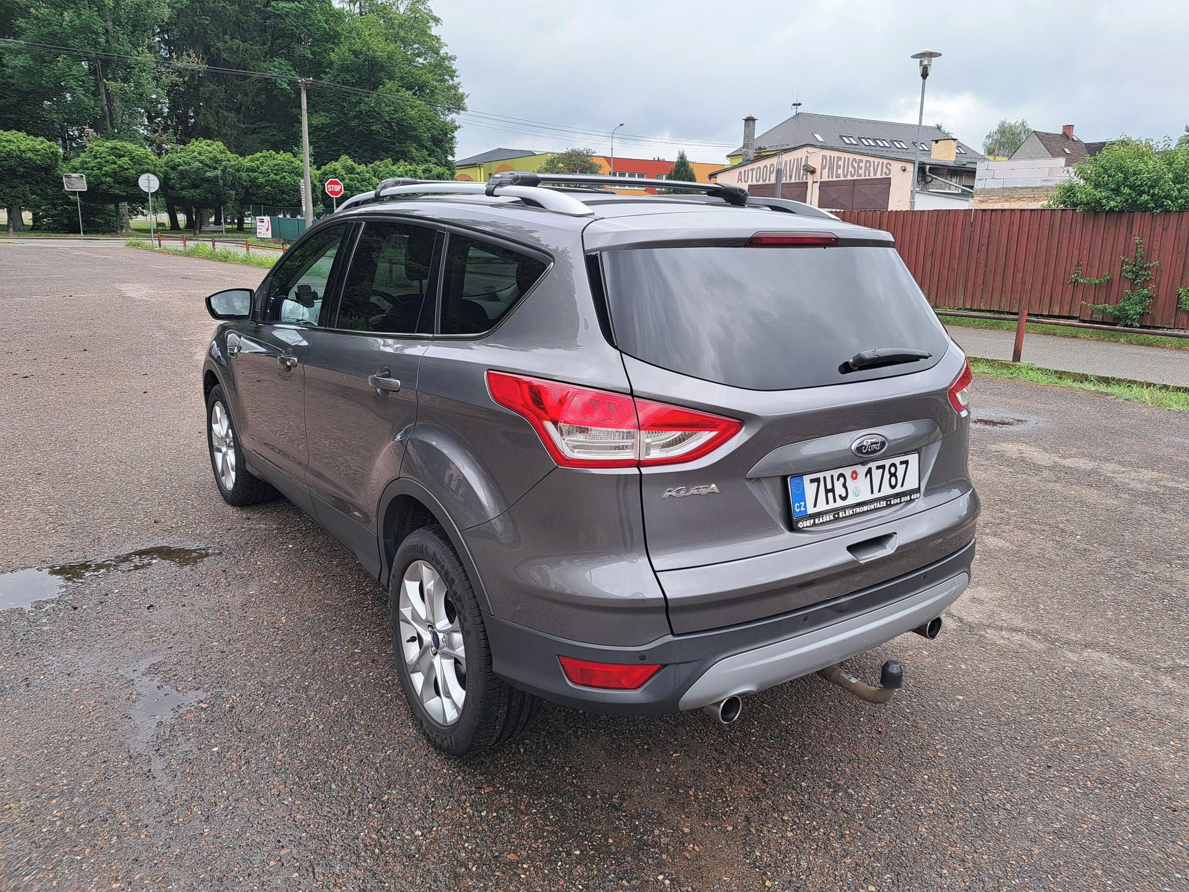 Ford Kuga, 2.0 TDCI 103 kW Titanium, 4x4 - fotka 6