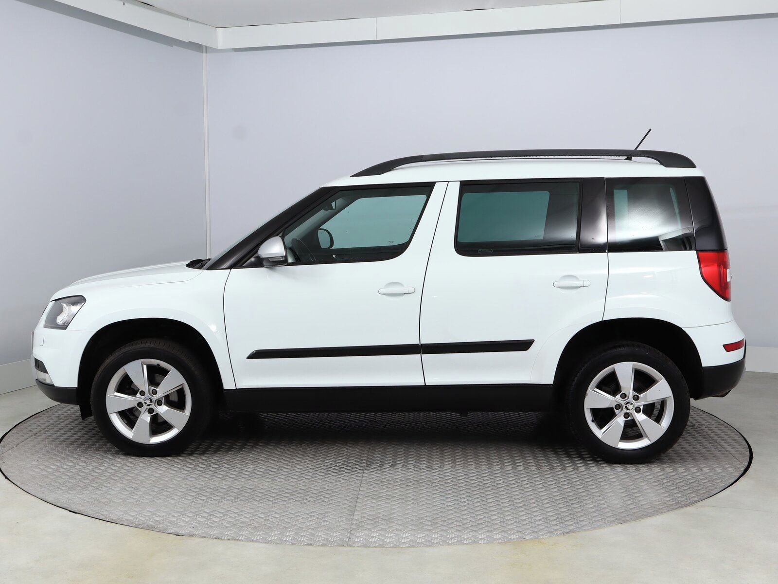 Škoda Yeti, 2.0 TDI, Outdoor, 4X4 - fotka 3