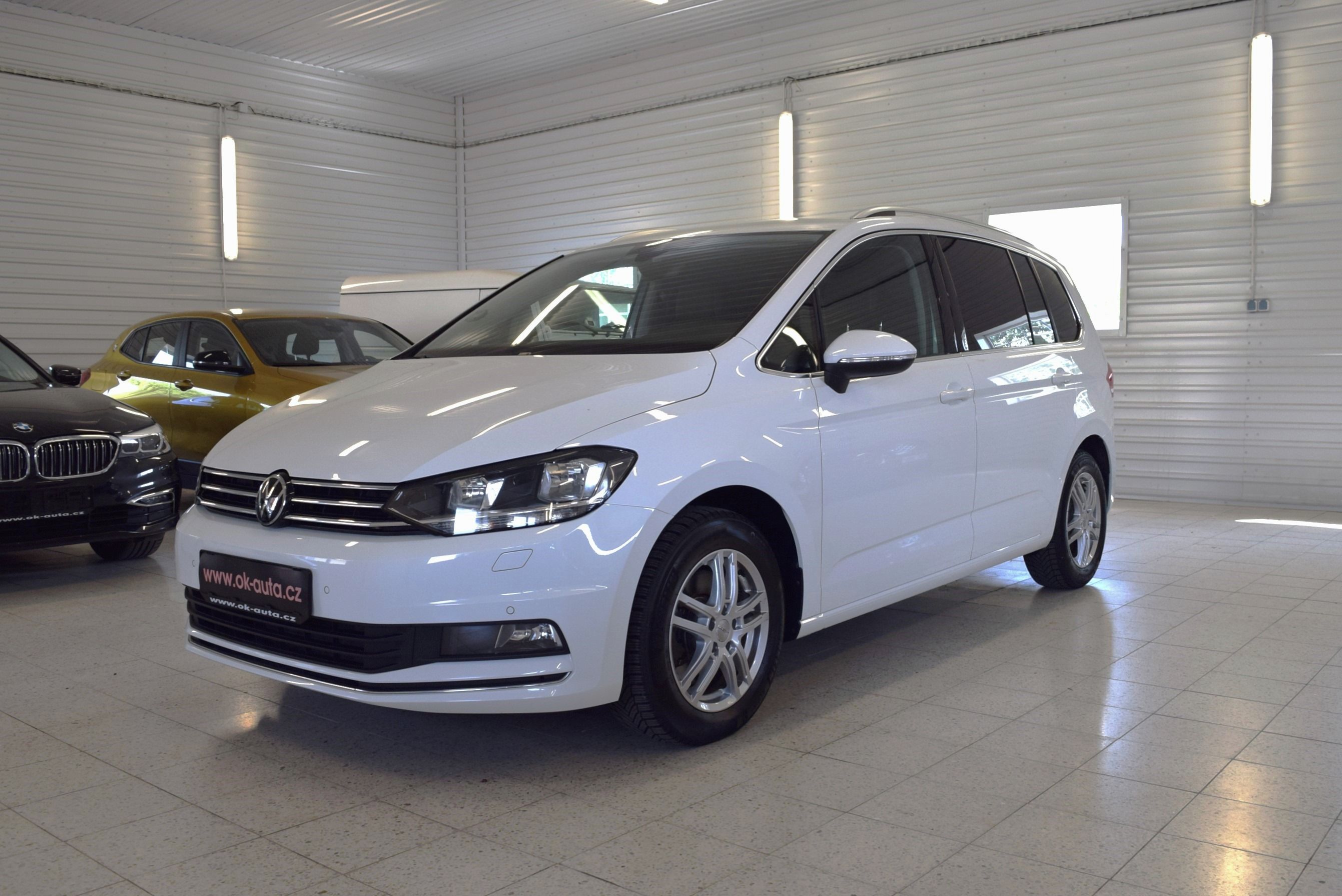 Volkswagen Touran, 2.0 TDI HIGH. 7 MÍST 61 000 KM