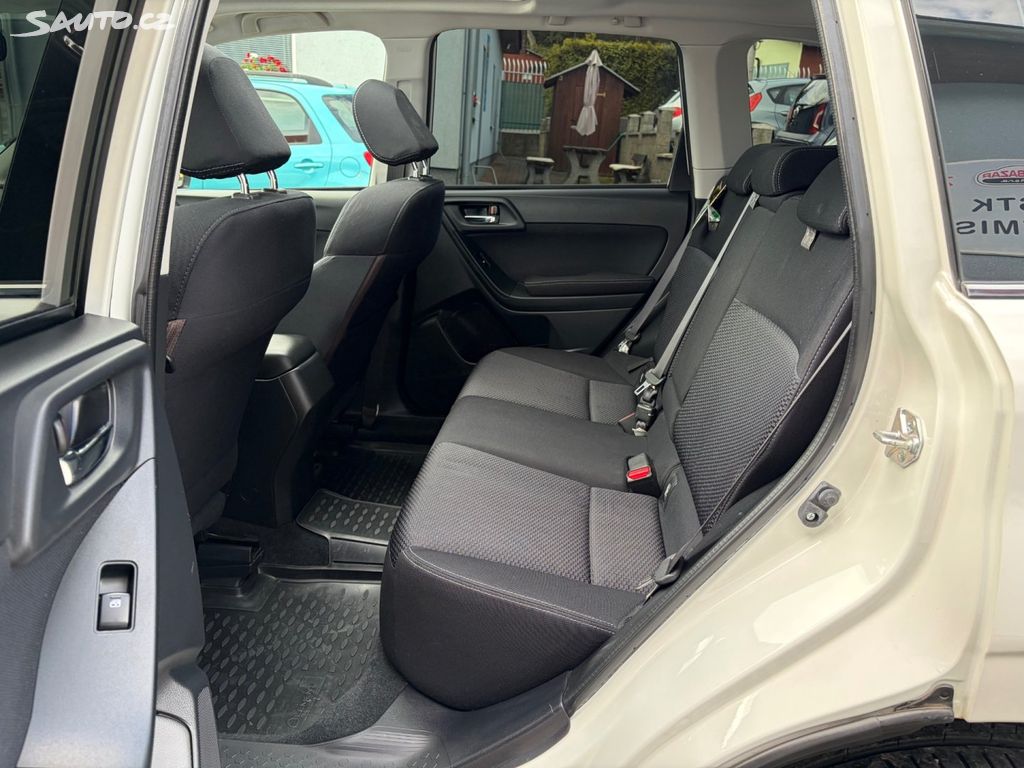 Subaru Forester, 2.0 i 110kW 4×4, TOP STAV