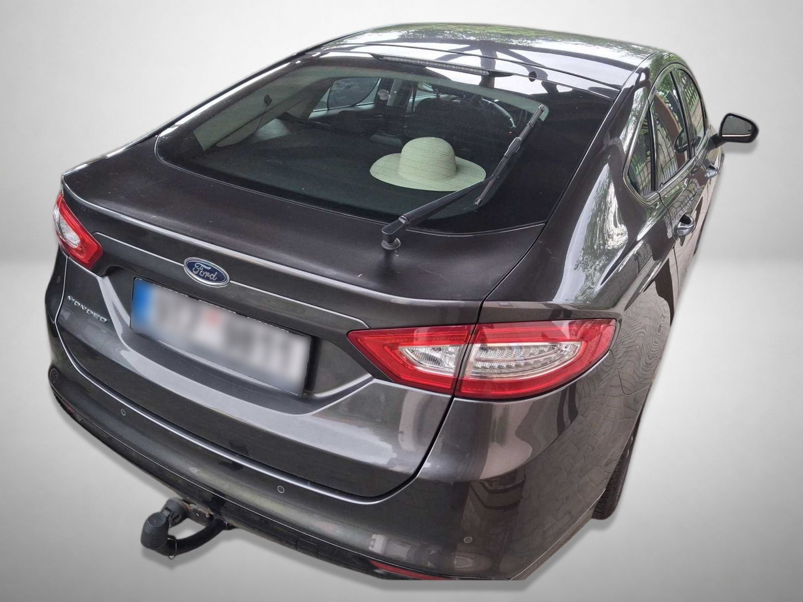 Ford Mondeo, 2.0 TDCI, Titanium, ČR,1.maj - fotka 2