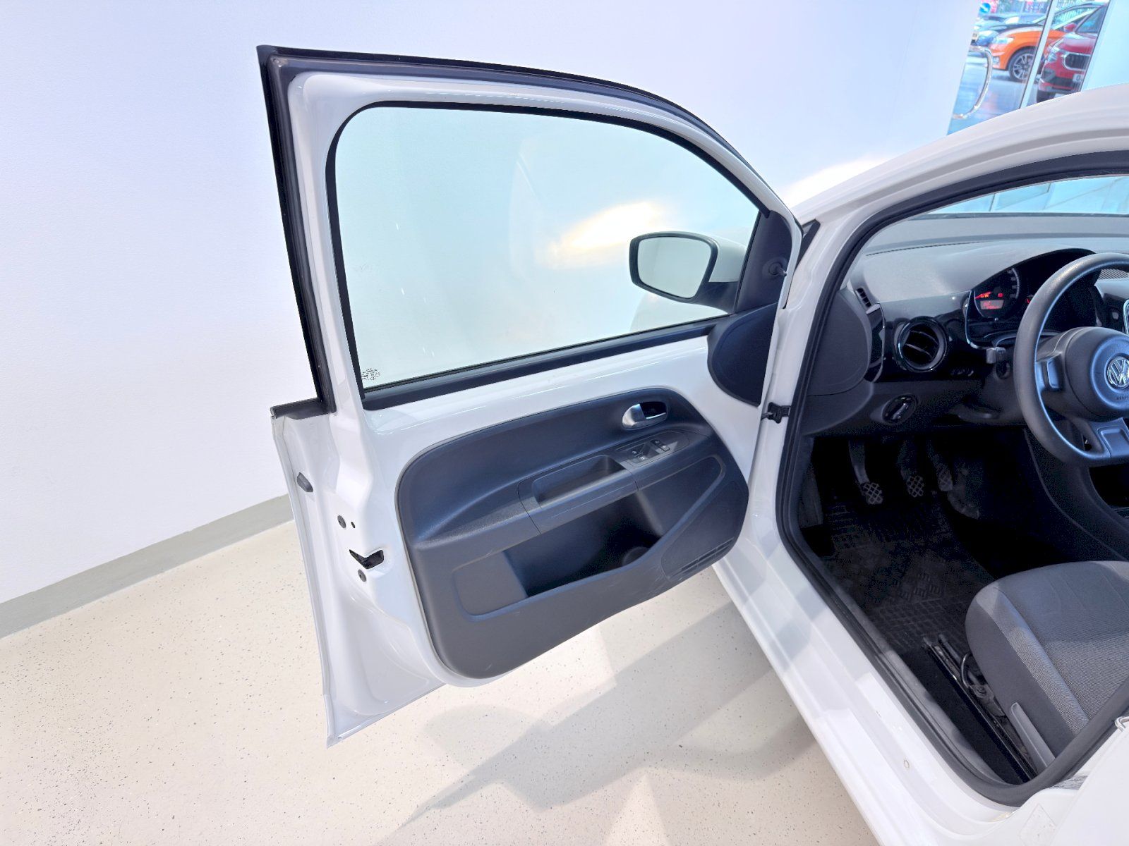 Volkswagen Up!, Move 1.0 MPI / 44kW - fotka 6
