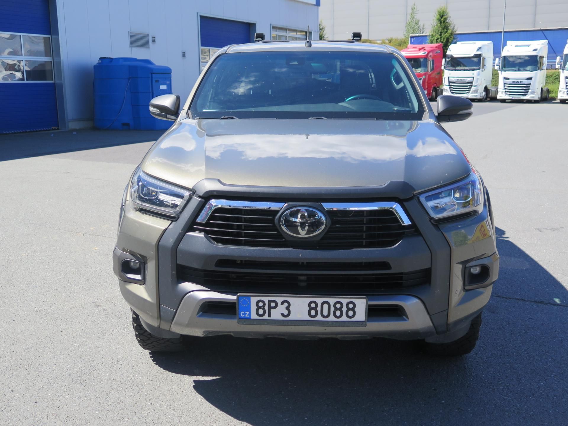 Toyota Hilux, INVINCIBLE Aut. - fotka 2