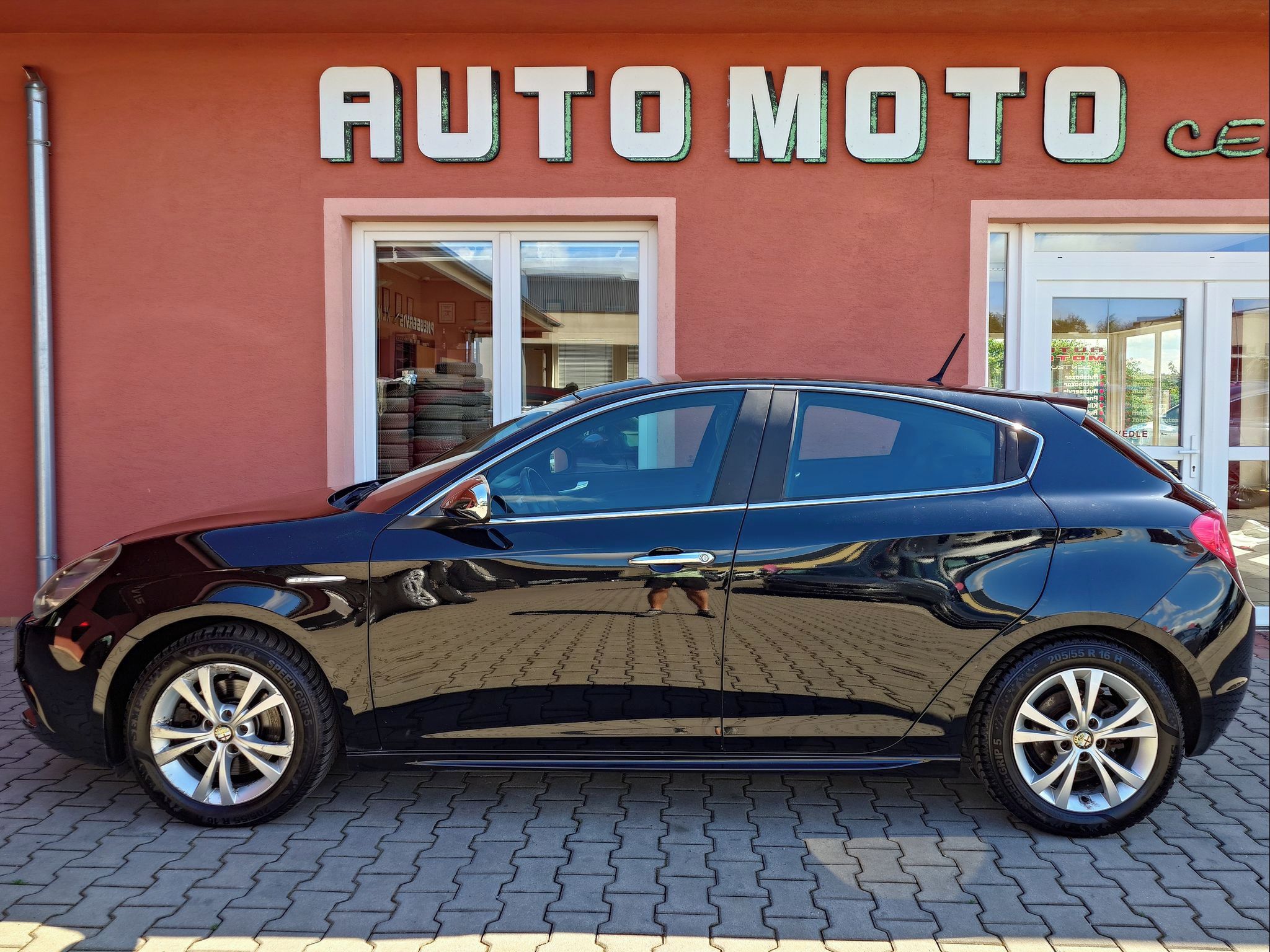 Alfa Romeo Giulietta, Collezione 1.4 Multiair 125kW - fotka 3