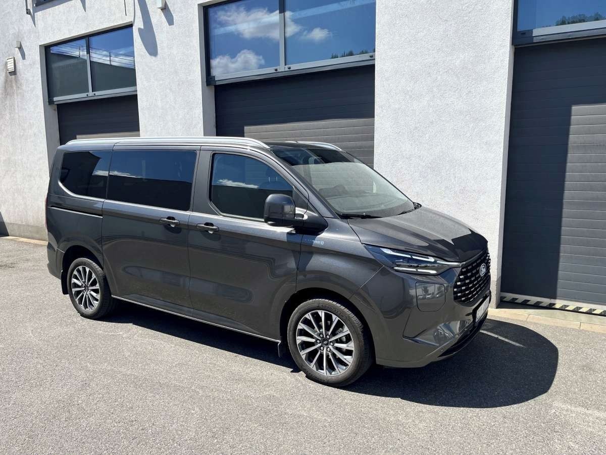 Ford Tourneo Custom, Titanium L1, 2.5 PHEV, ČR, DPH - fotka 6