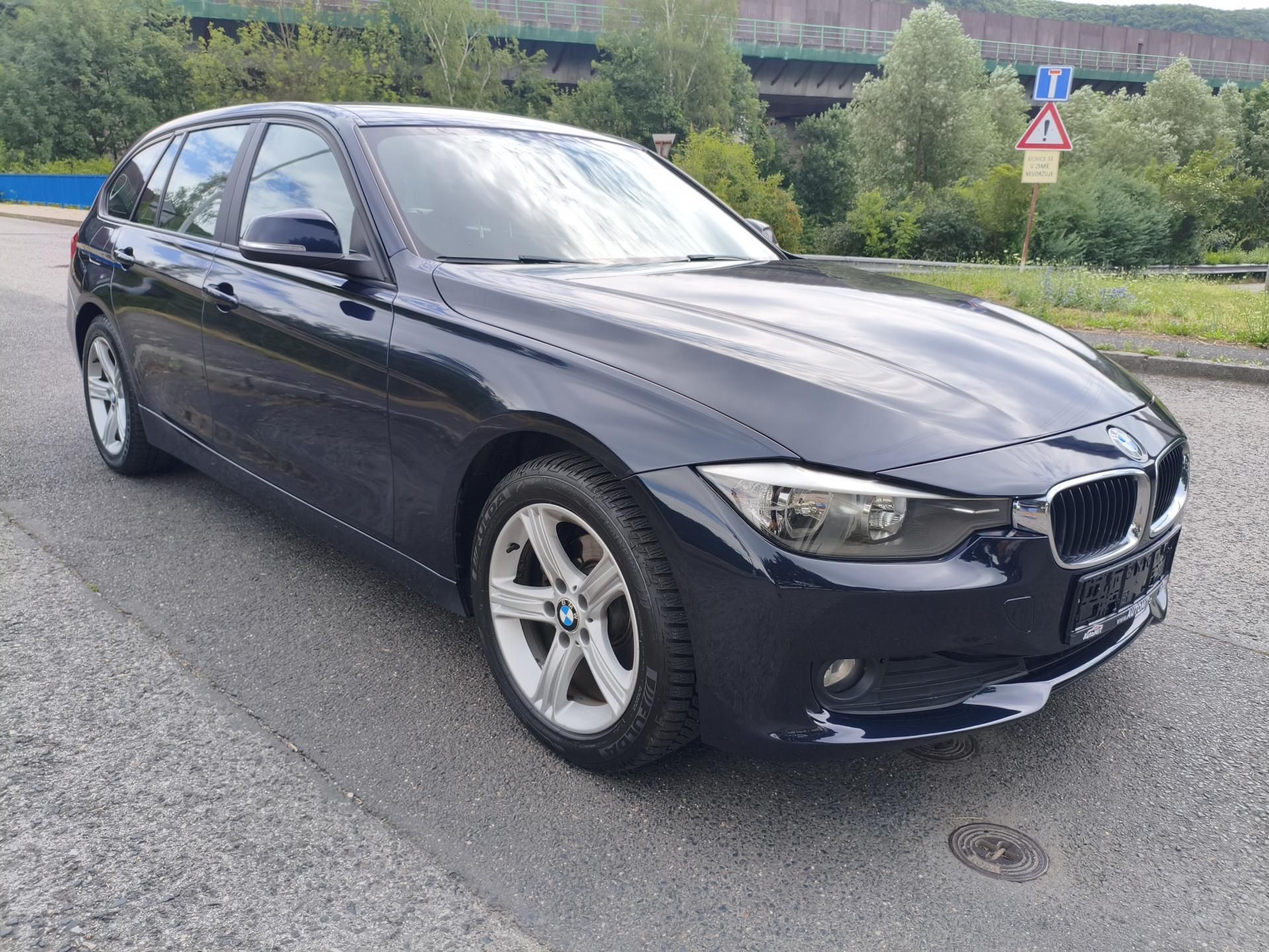 BMW Řada 3, 318 D 105Kw combi - fotka 4