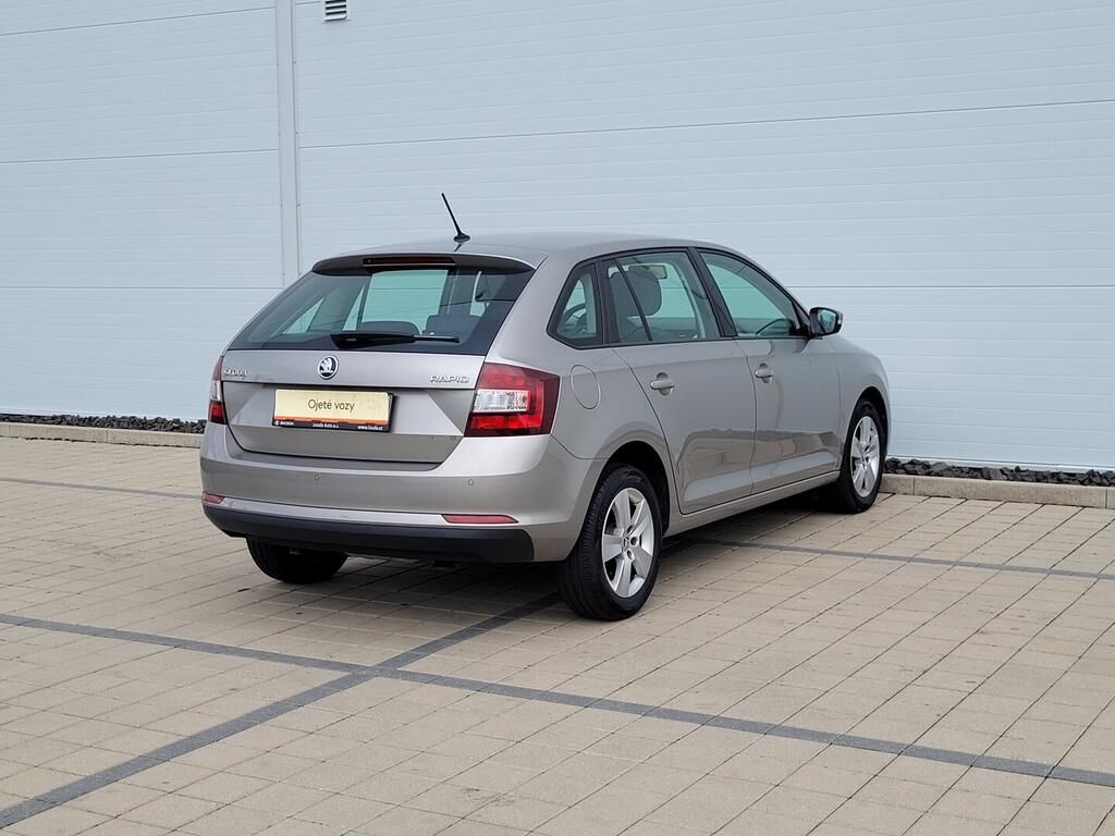 Škoda Rapid, Ambition Plus 1.0 TSI 70 kW - fotka 5