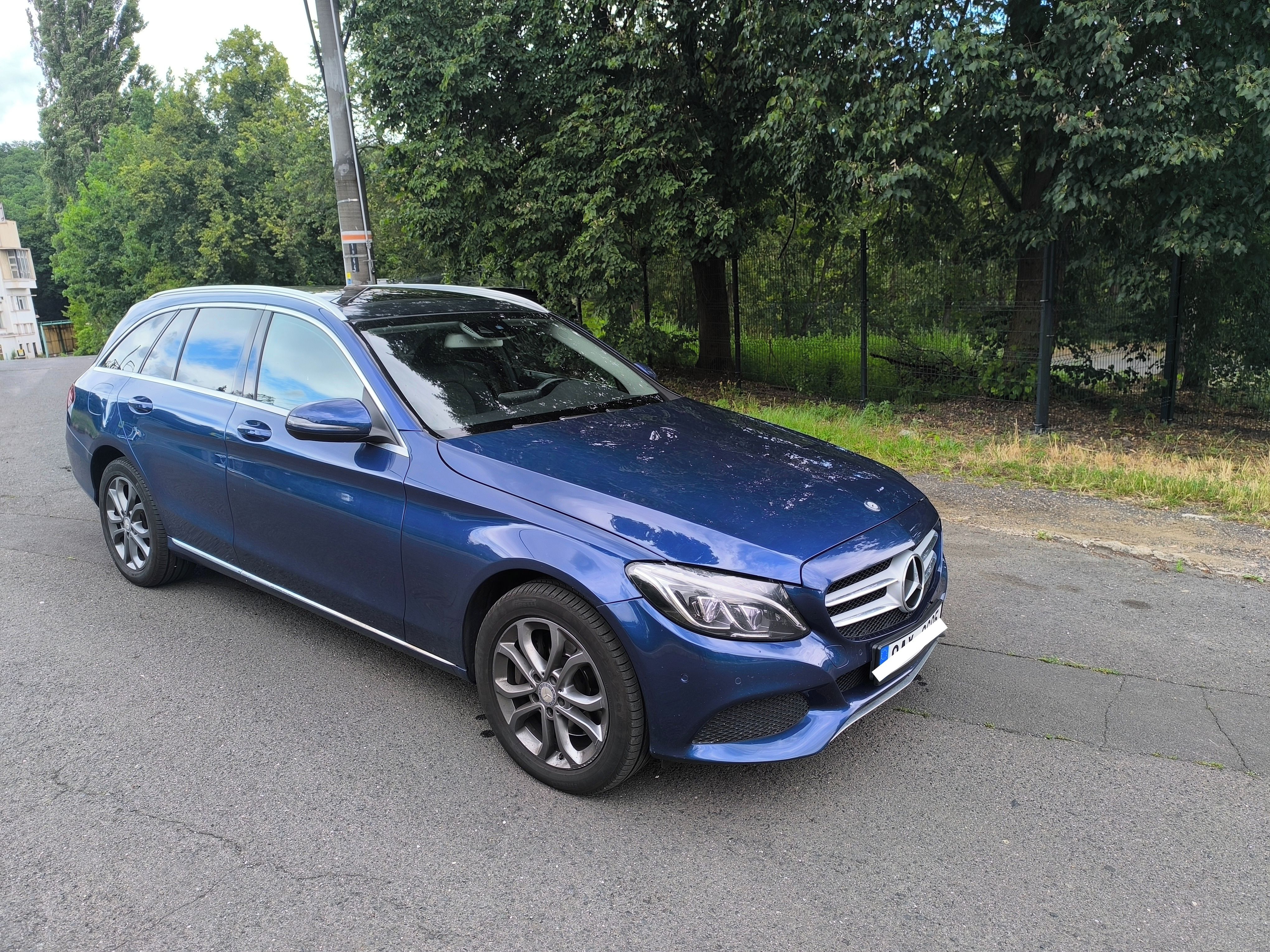 Mercedes-Benz Třídy C, C250d - fotka 4