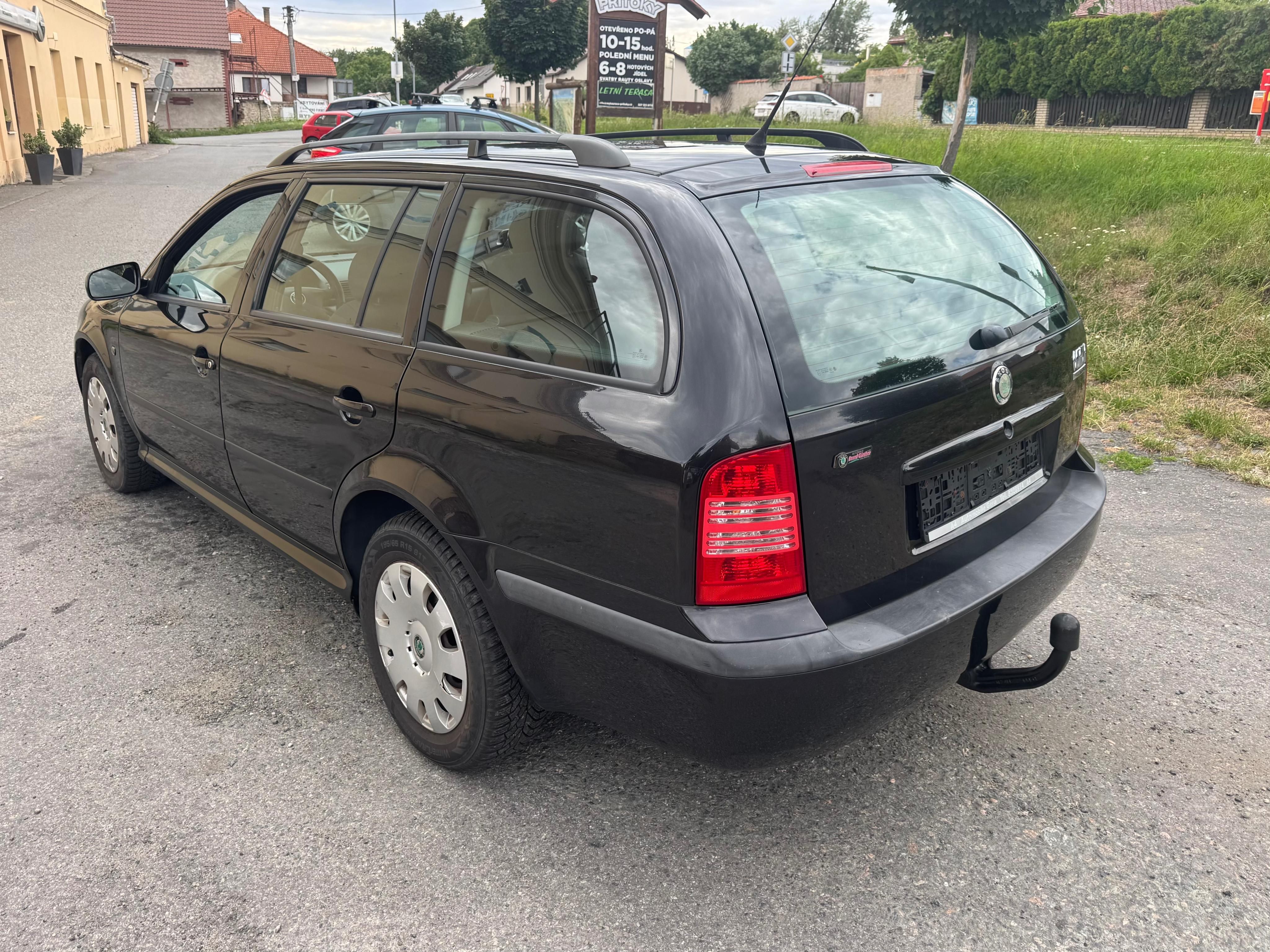 Škoda Octavia, 1.6i 75kw Tour.Klima.Tažné - fotka 4